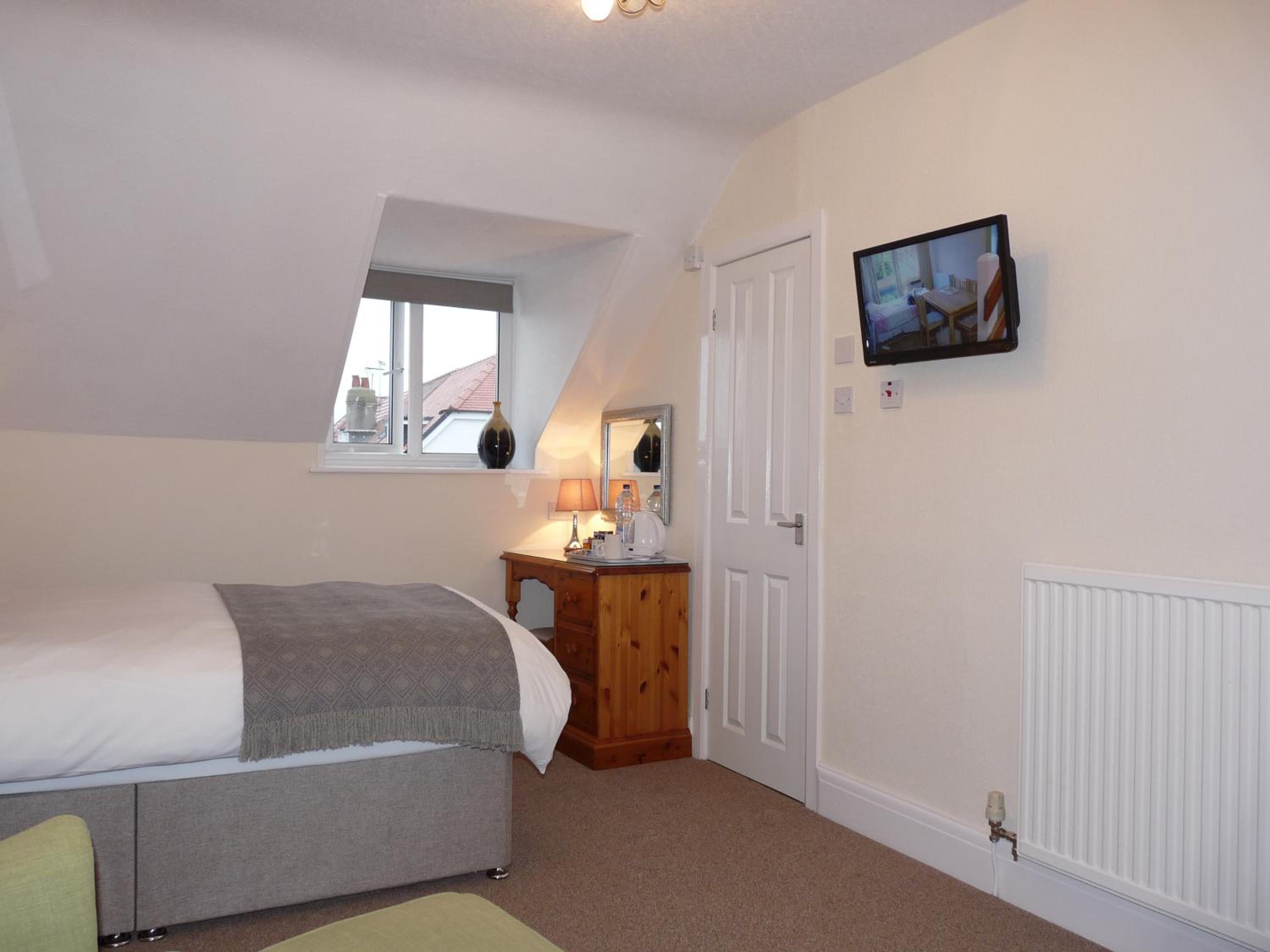 Small Double Room photo 2
