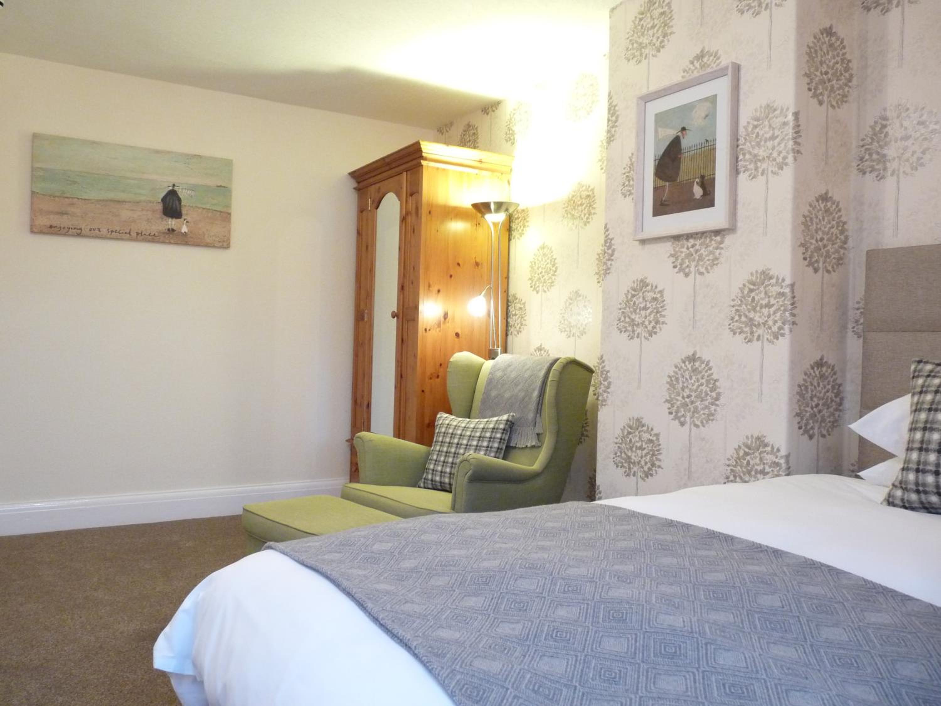Small Double Room photo 1