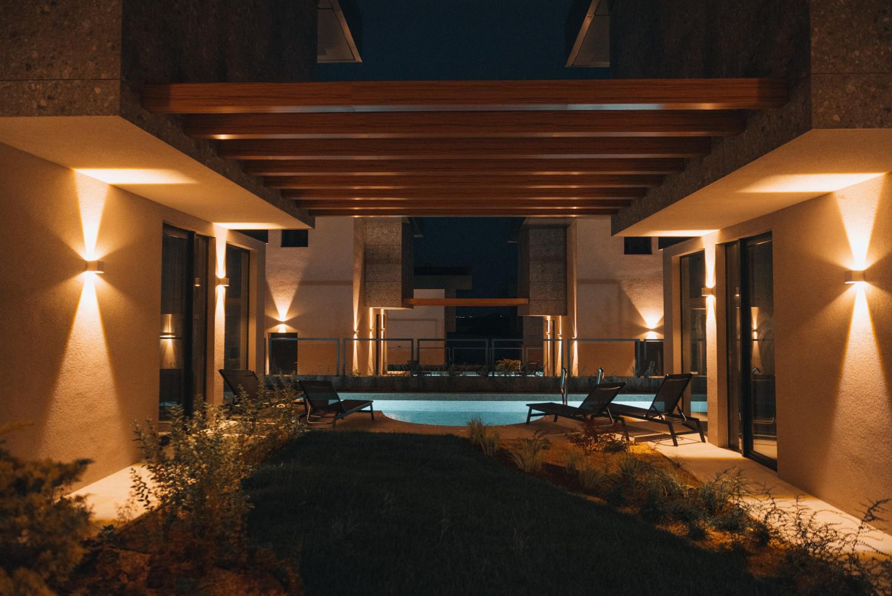 Three-Bedroom Villa photo 2
