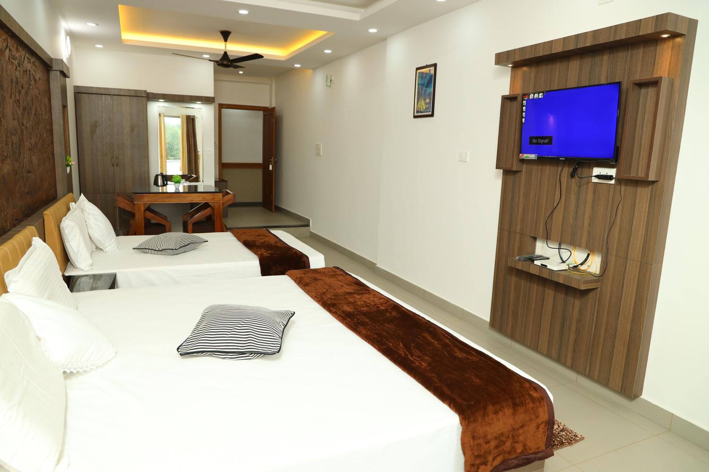 Family Room with Balcony - Photo 1