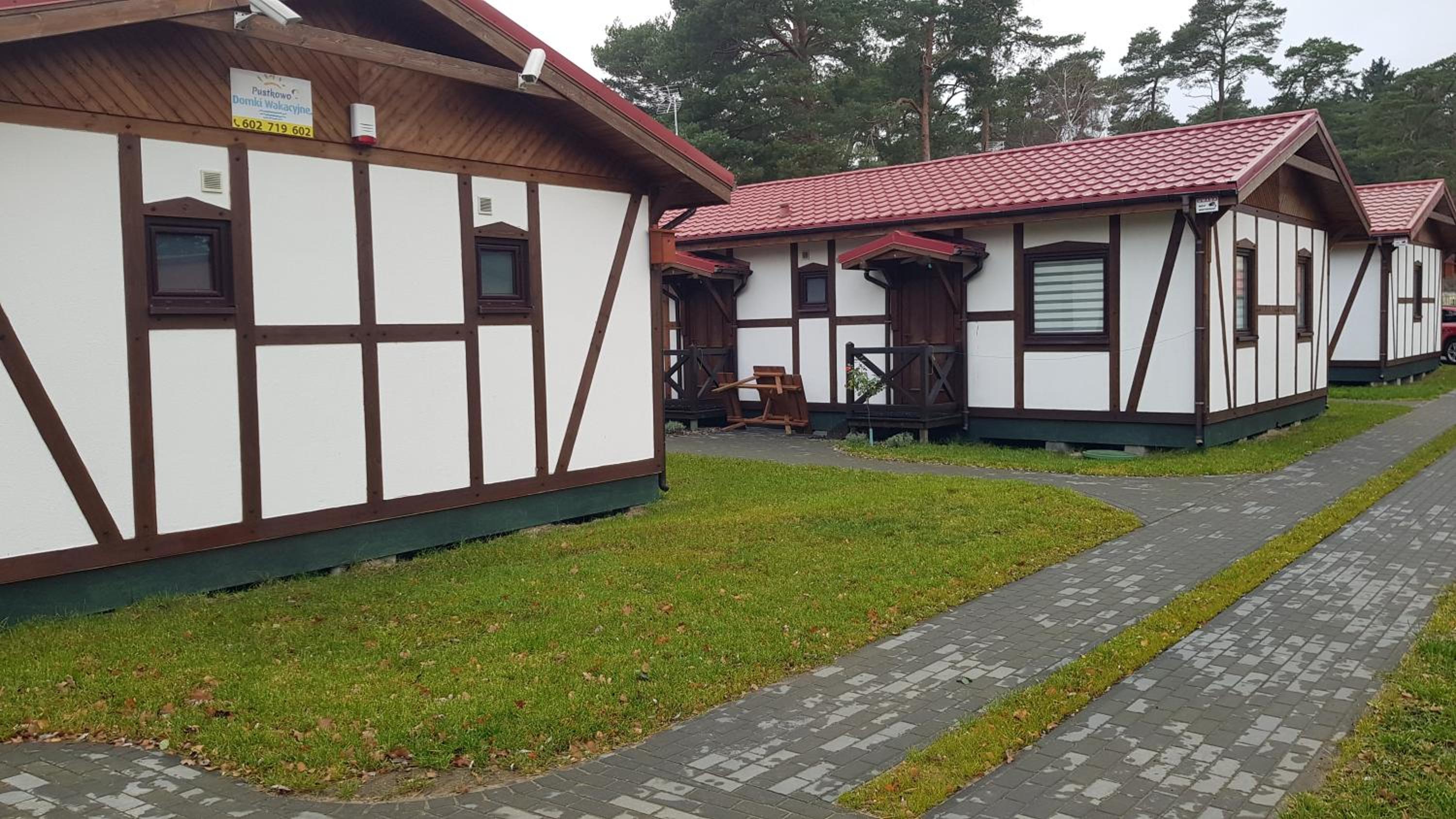 One-Bedroom House - Photo 26