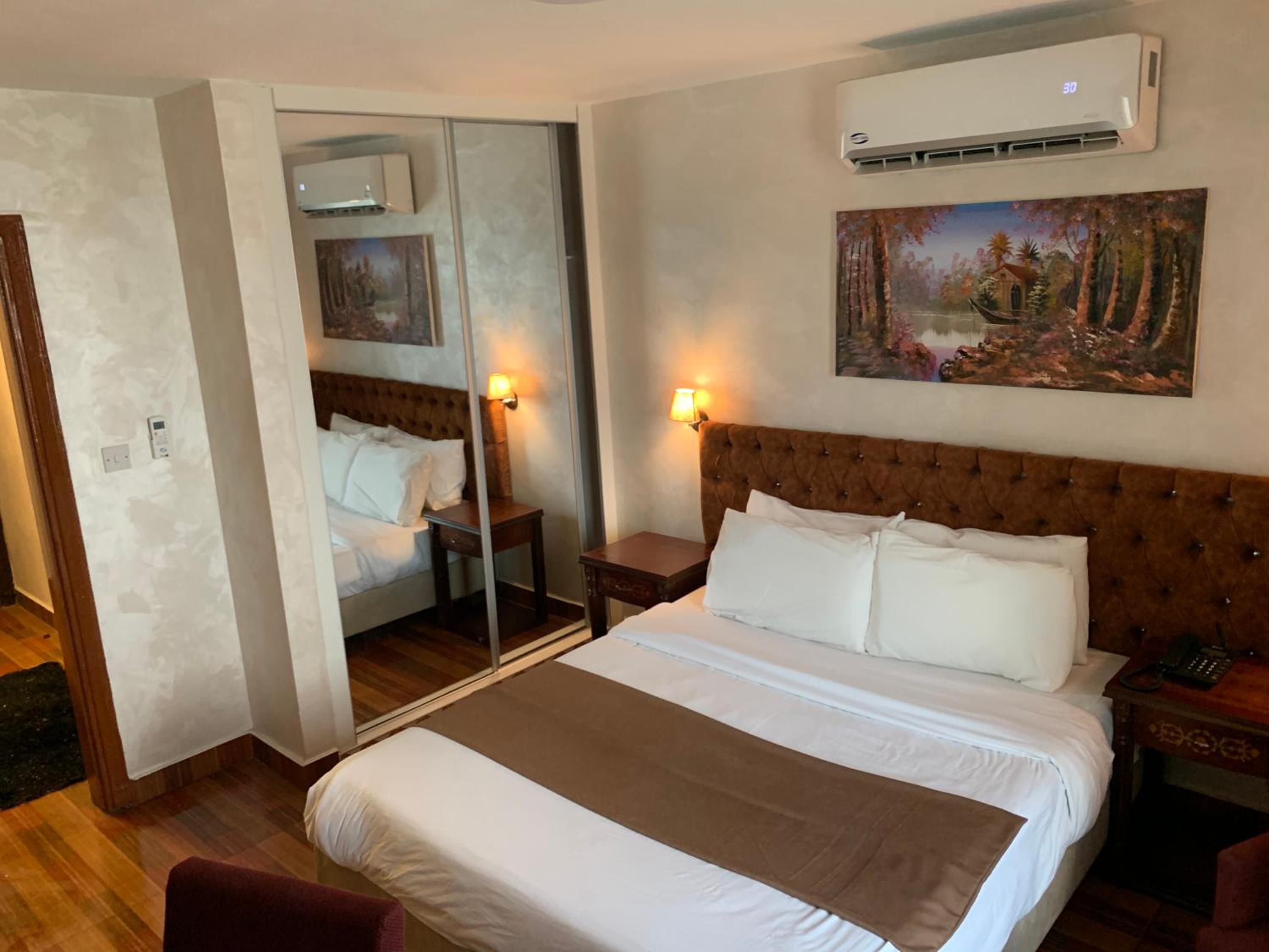 Deluxe Double Room - Photo 2