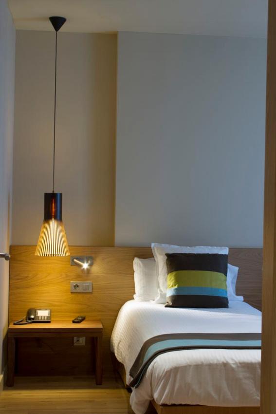 Superior Triple Room with Lake View photo 2