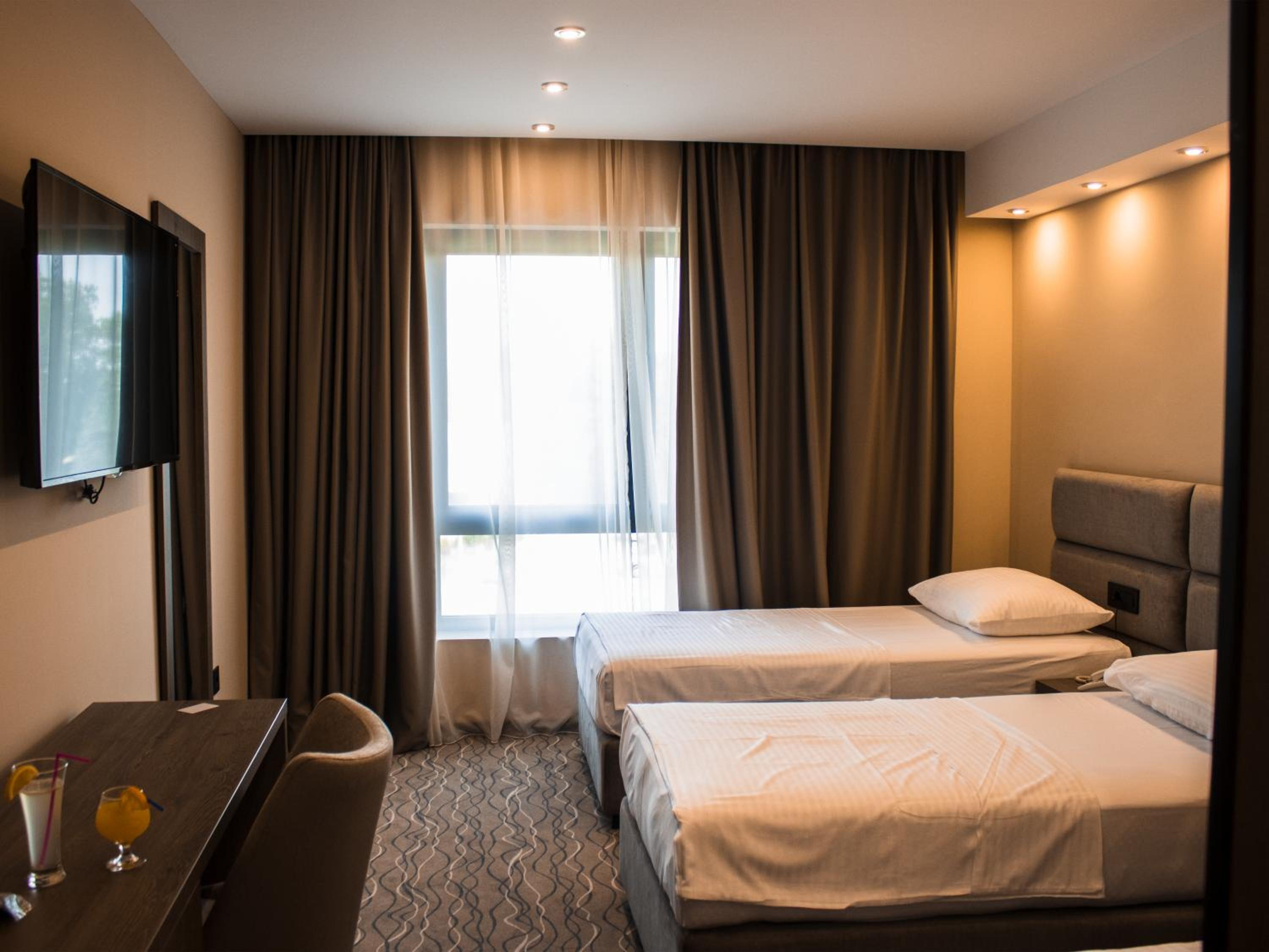 Deluxe Twin Room photo 1