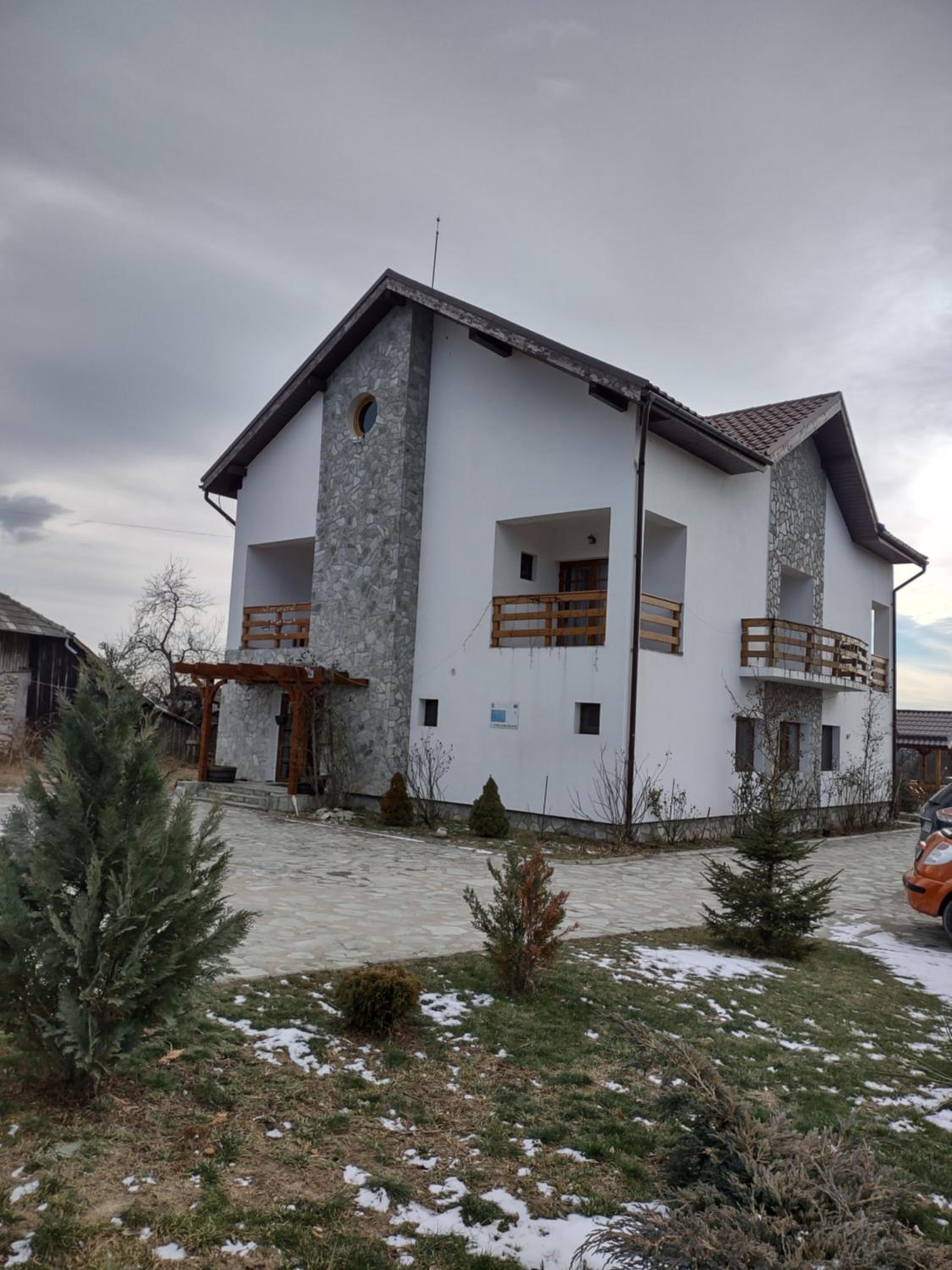 Four-Bedroom House photo 2