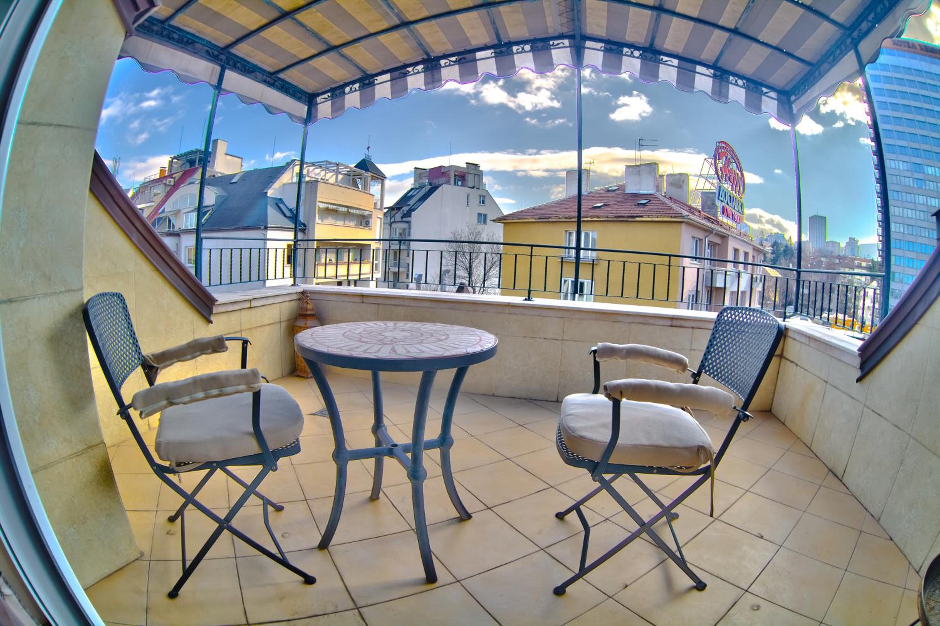 Deluxe Suite - Photo 4