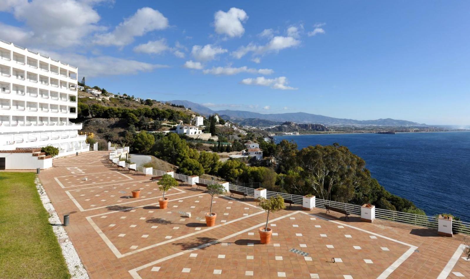 Superior Suite with Sea View photo 3
