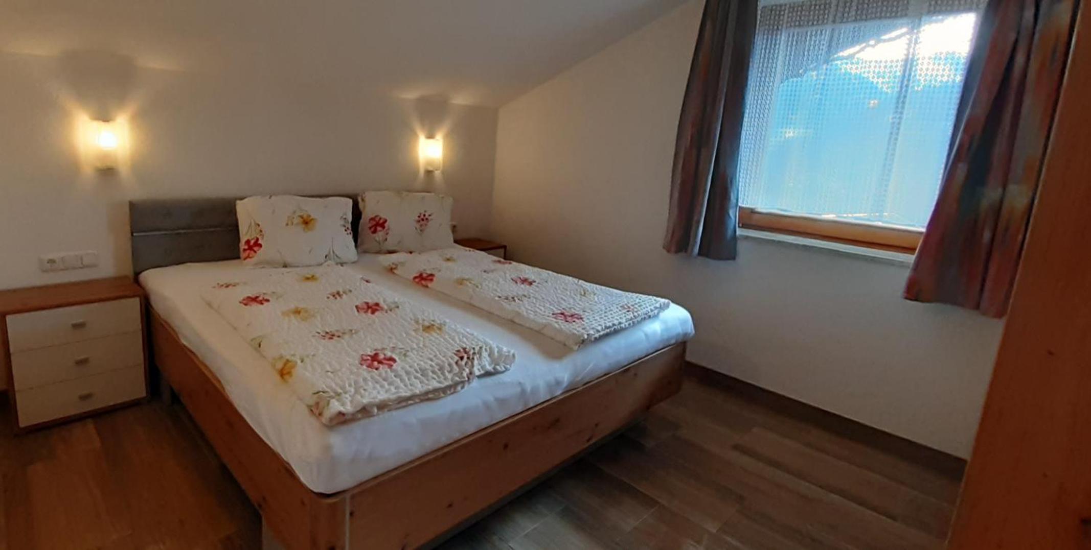 Deluxe Apartment - Photo 2