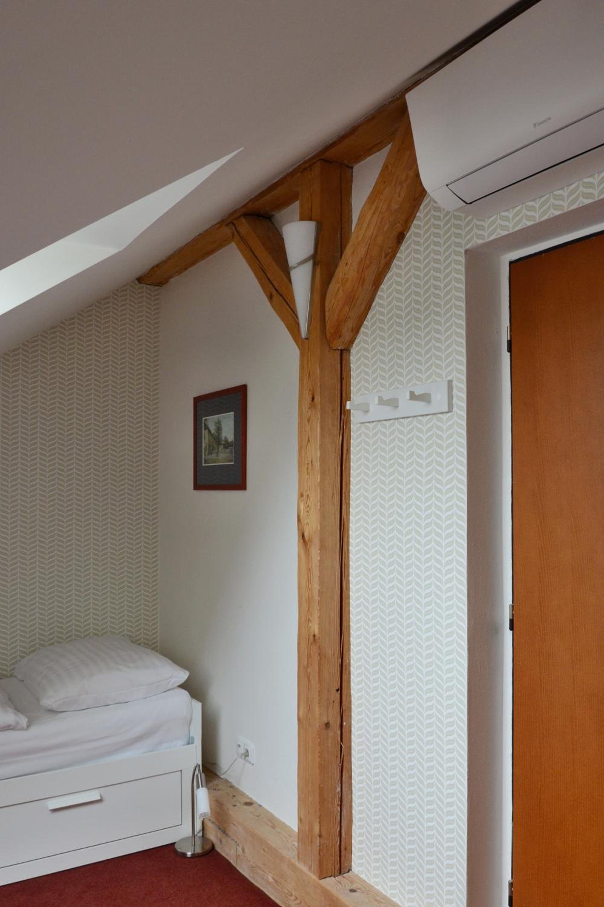 Standard Single Room