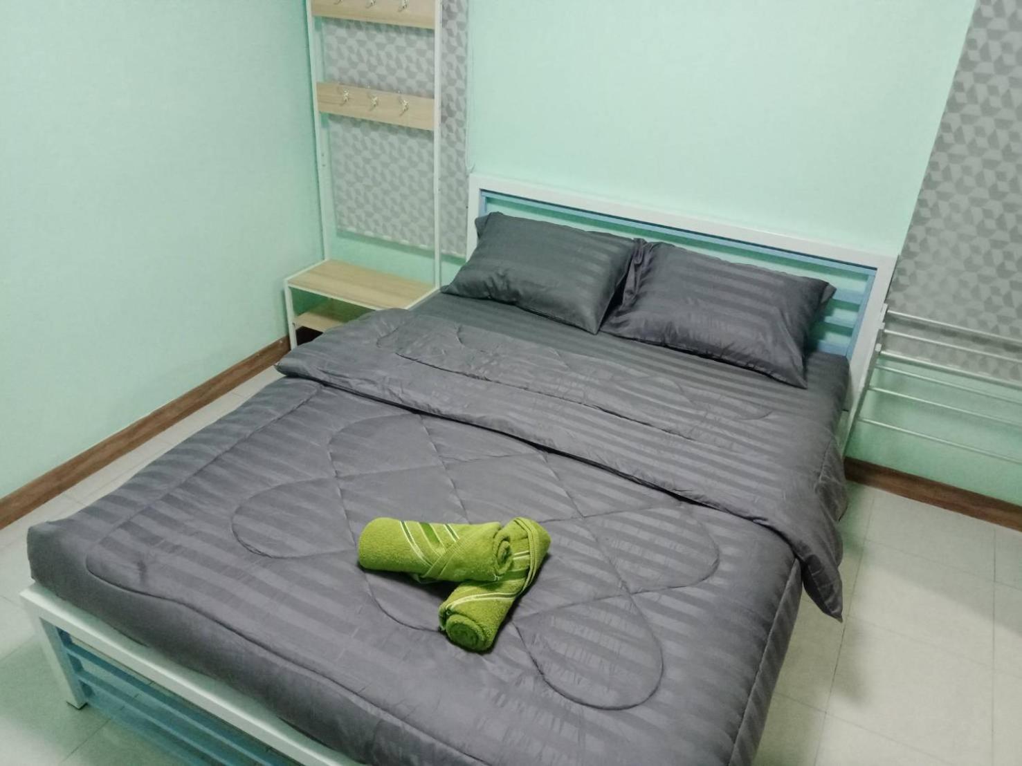 Standard Queen Room - Photo 15