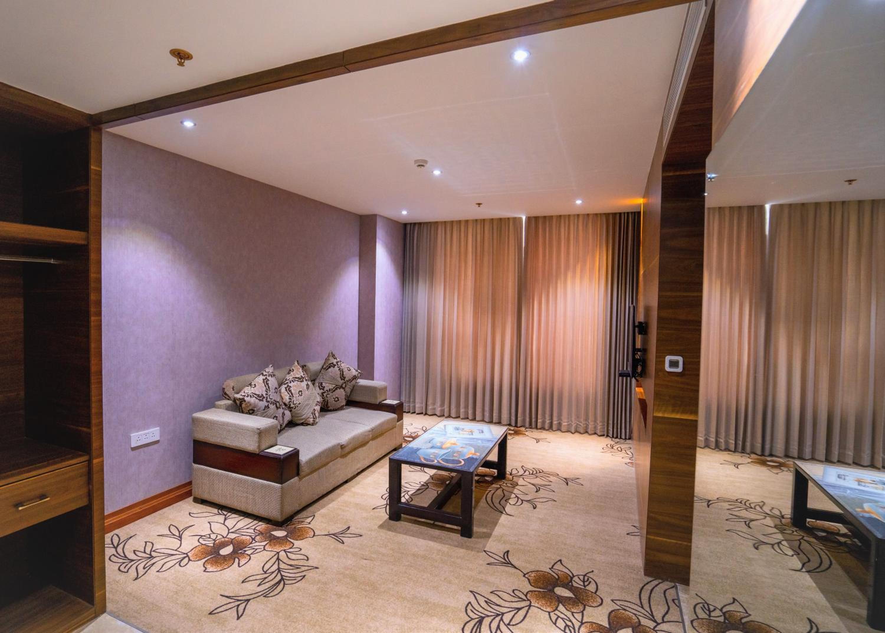 Junior Suite - Photo 8