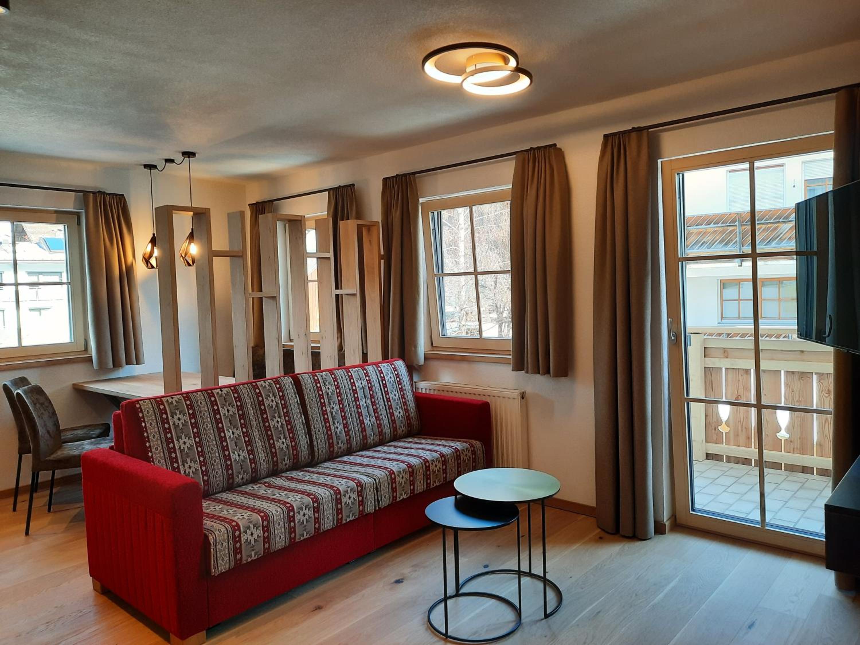 One-Bedroom Apartment with Balcony - Anemone photo 1