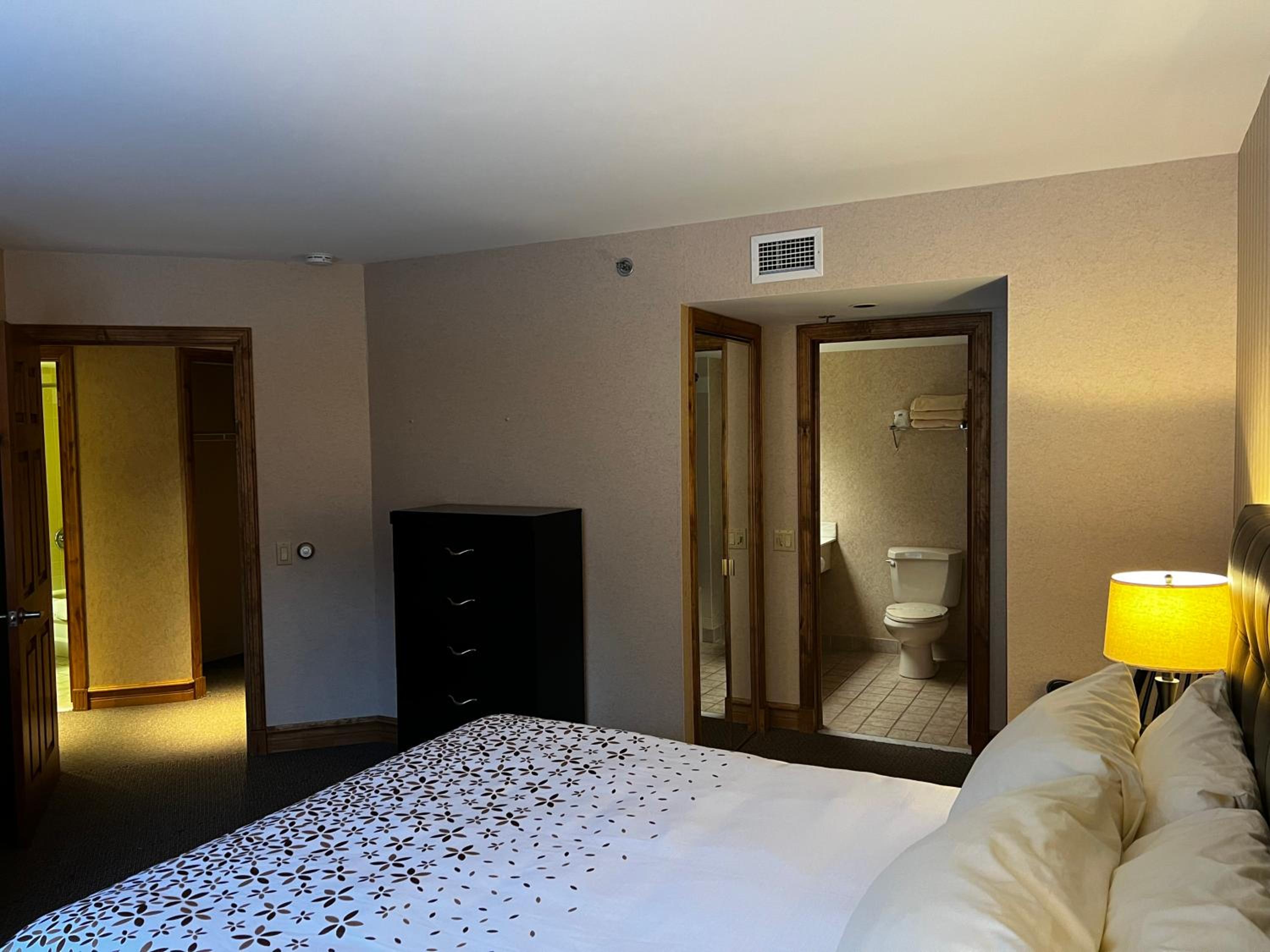 Two-Bedroom Suite photo 1