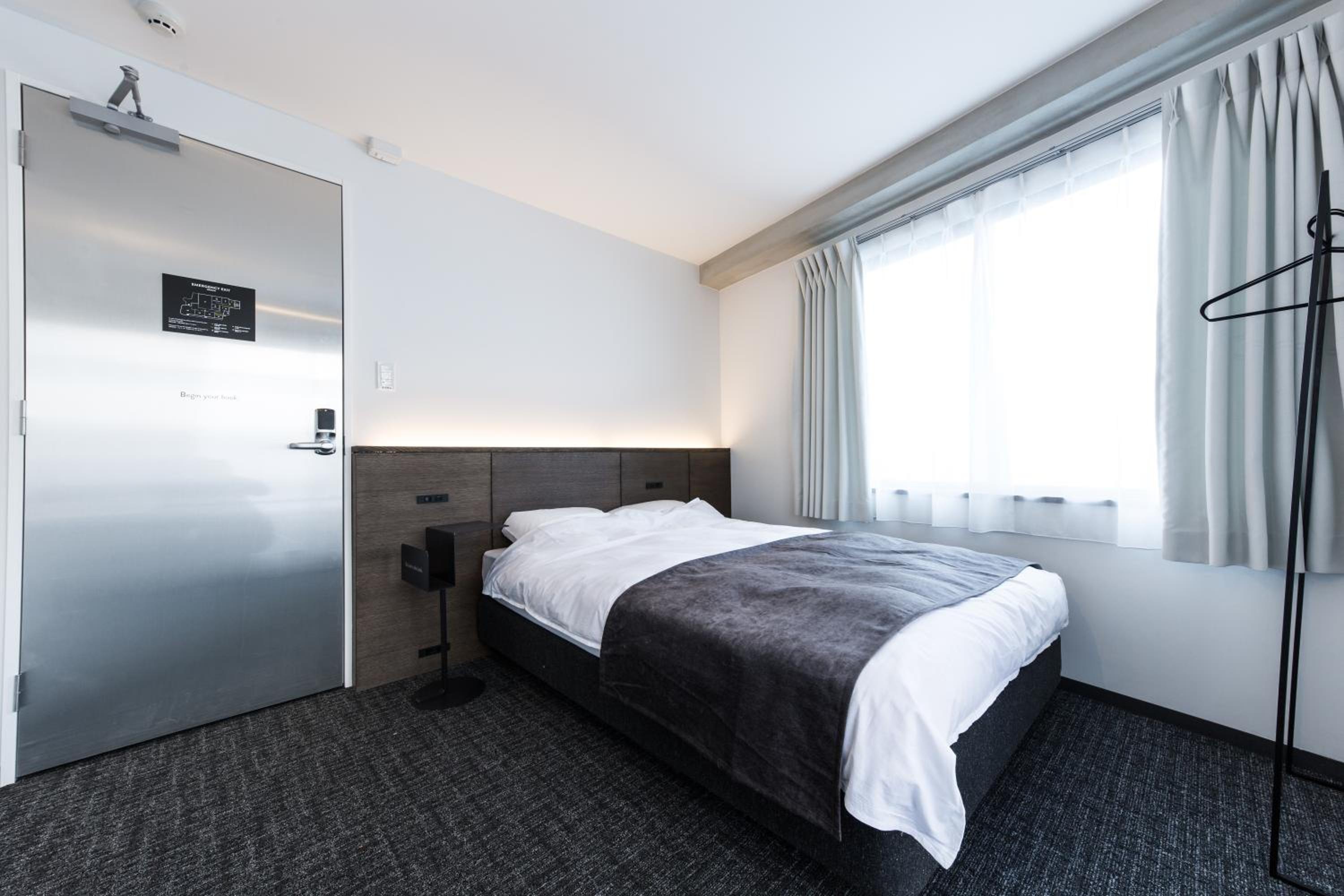 Standard Double Room with Shared Bathroom