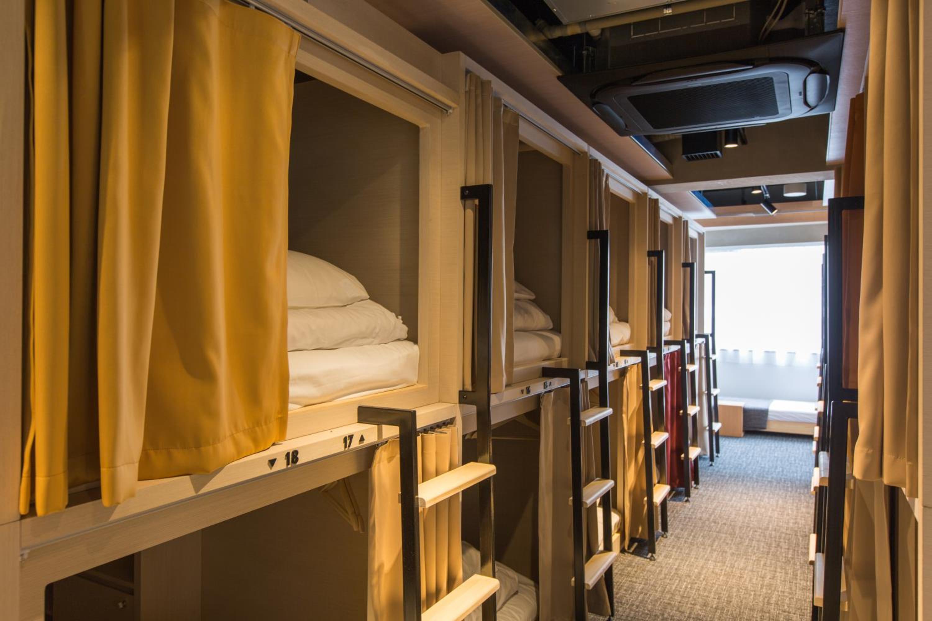 Bunk Bed in Mixed Dormitory Room thumbnail 6