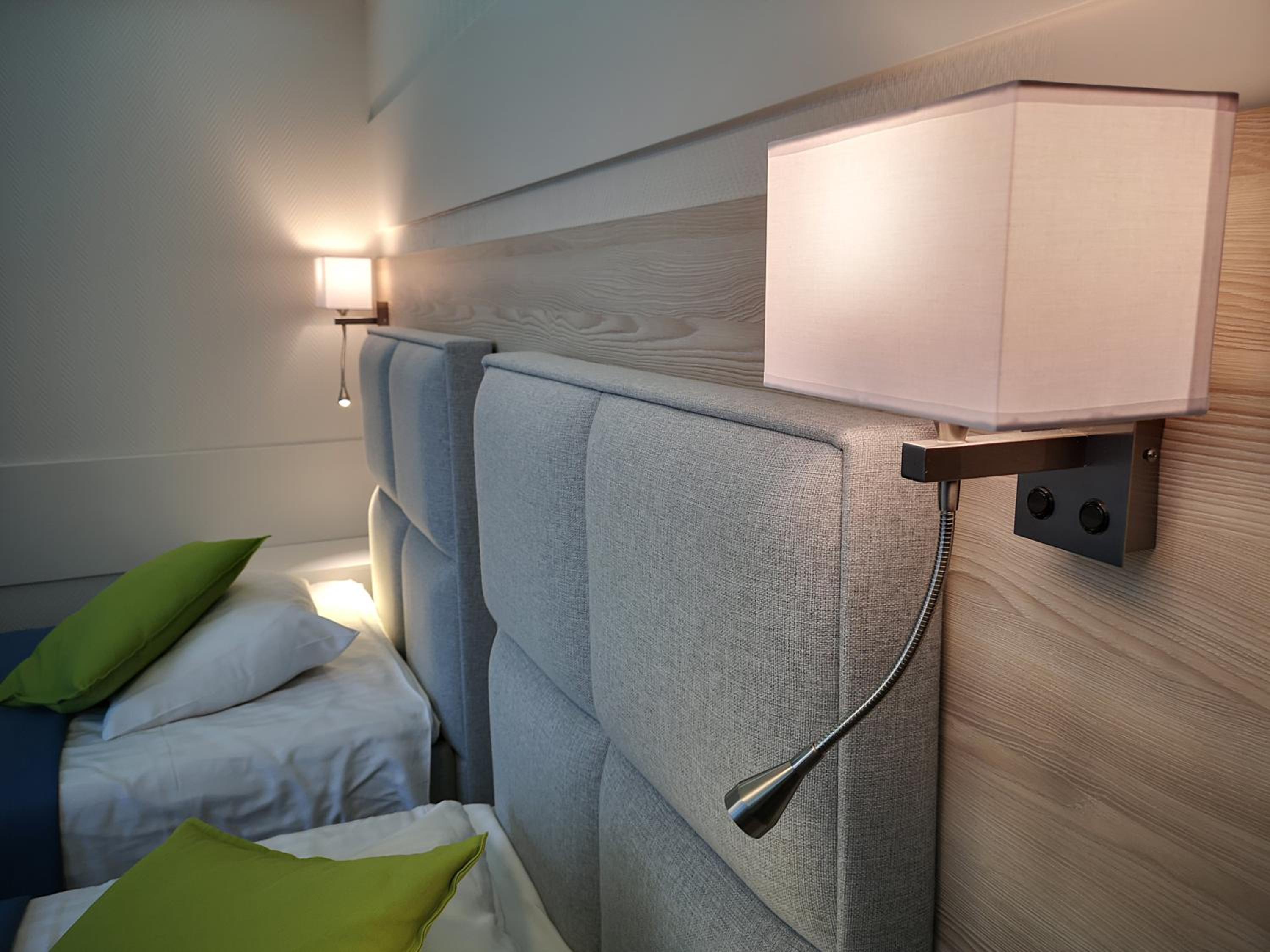 Standard Double/Twin Room - Photo 13