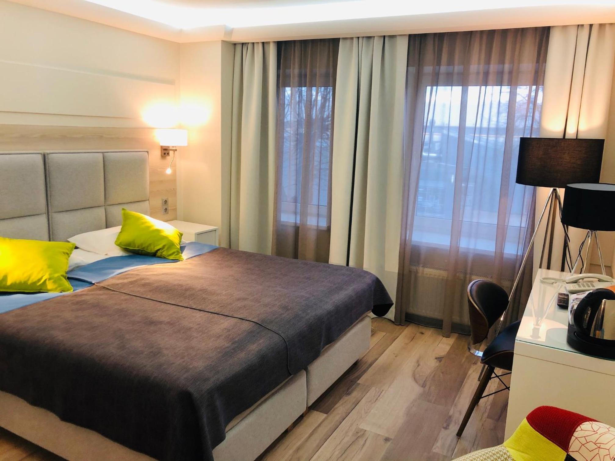 Standard Double/Twin Room - Photo 1