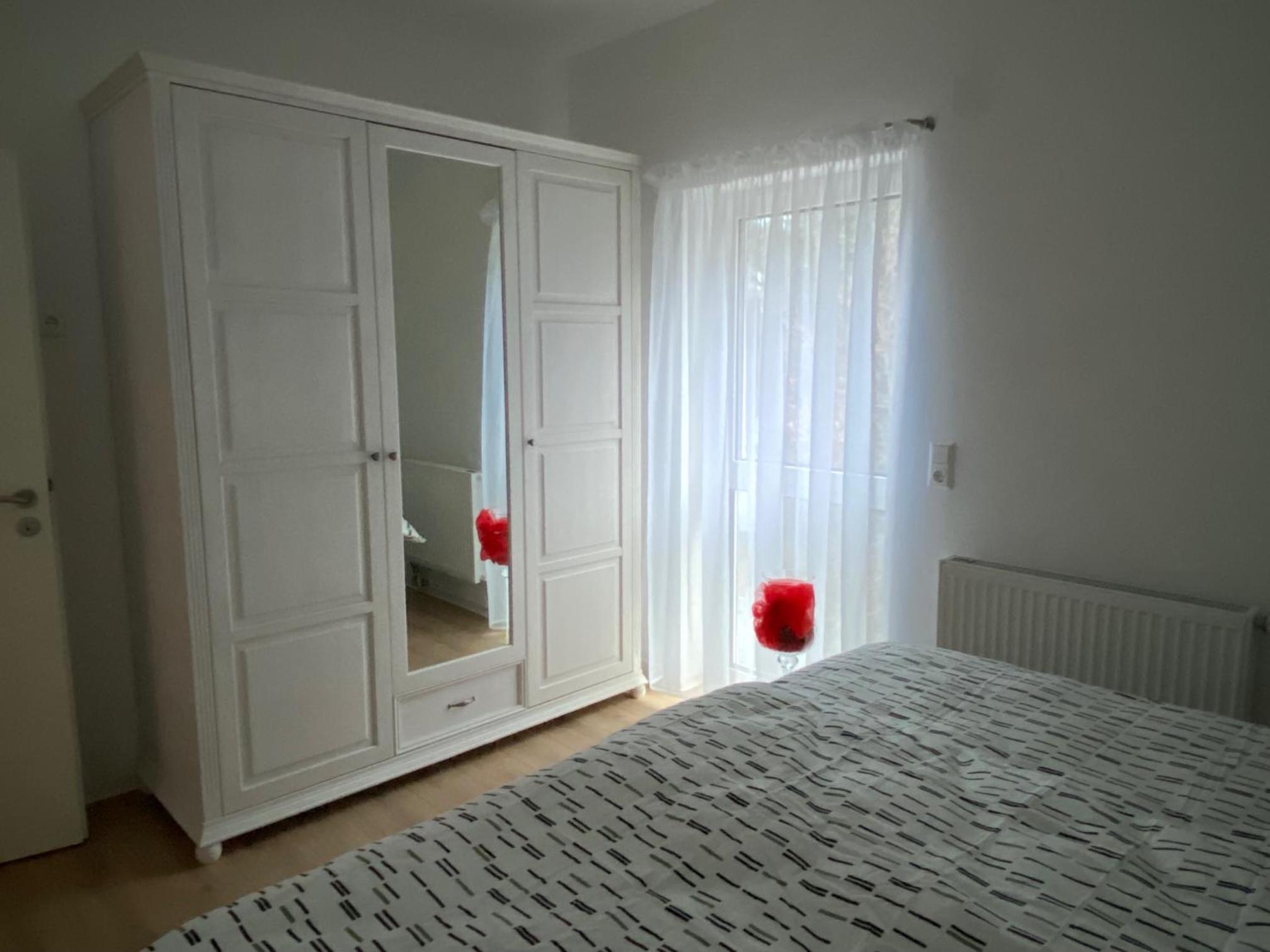 One-Bedroom Apartment photo 3