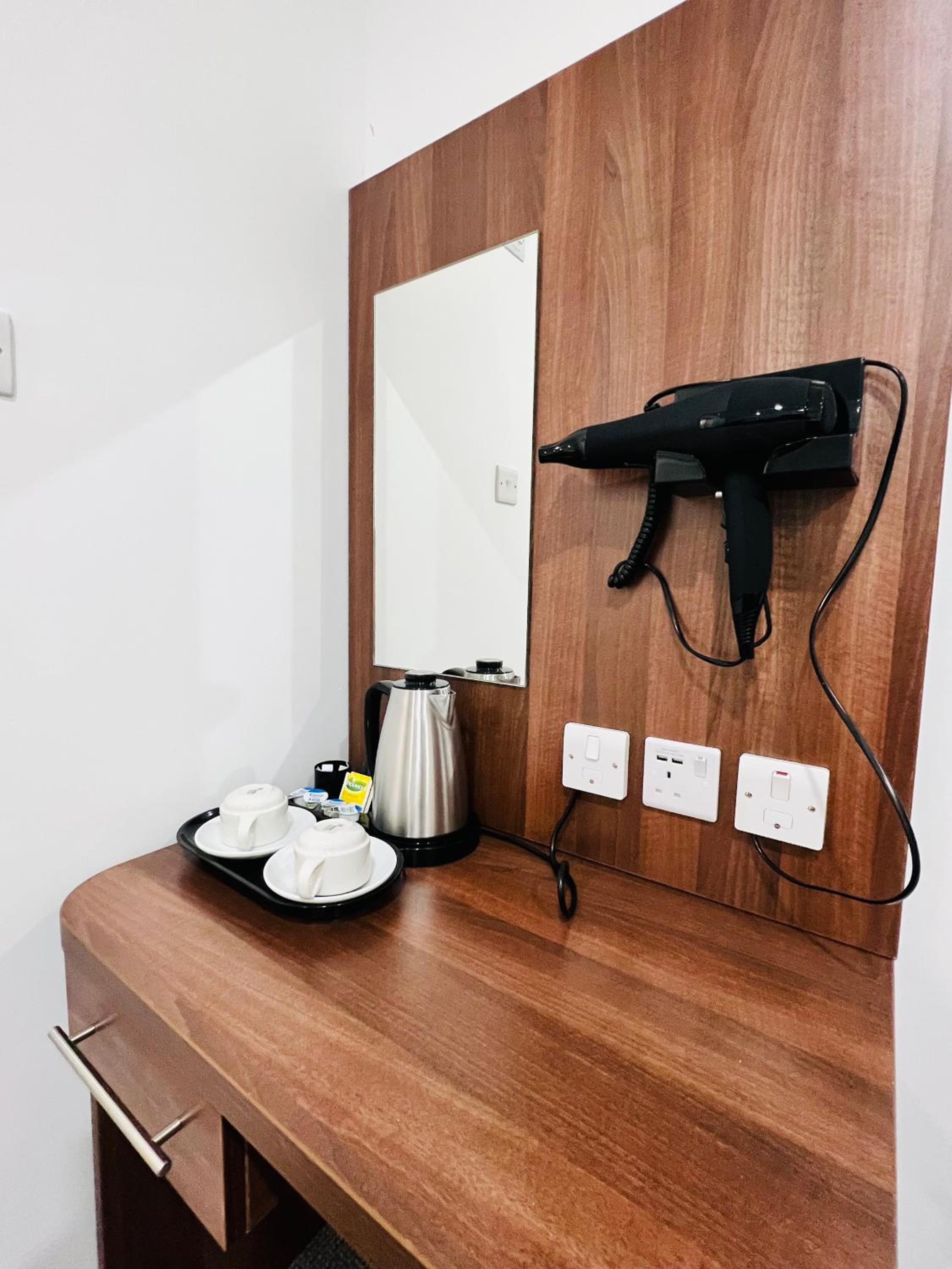 Single Room photo 2