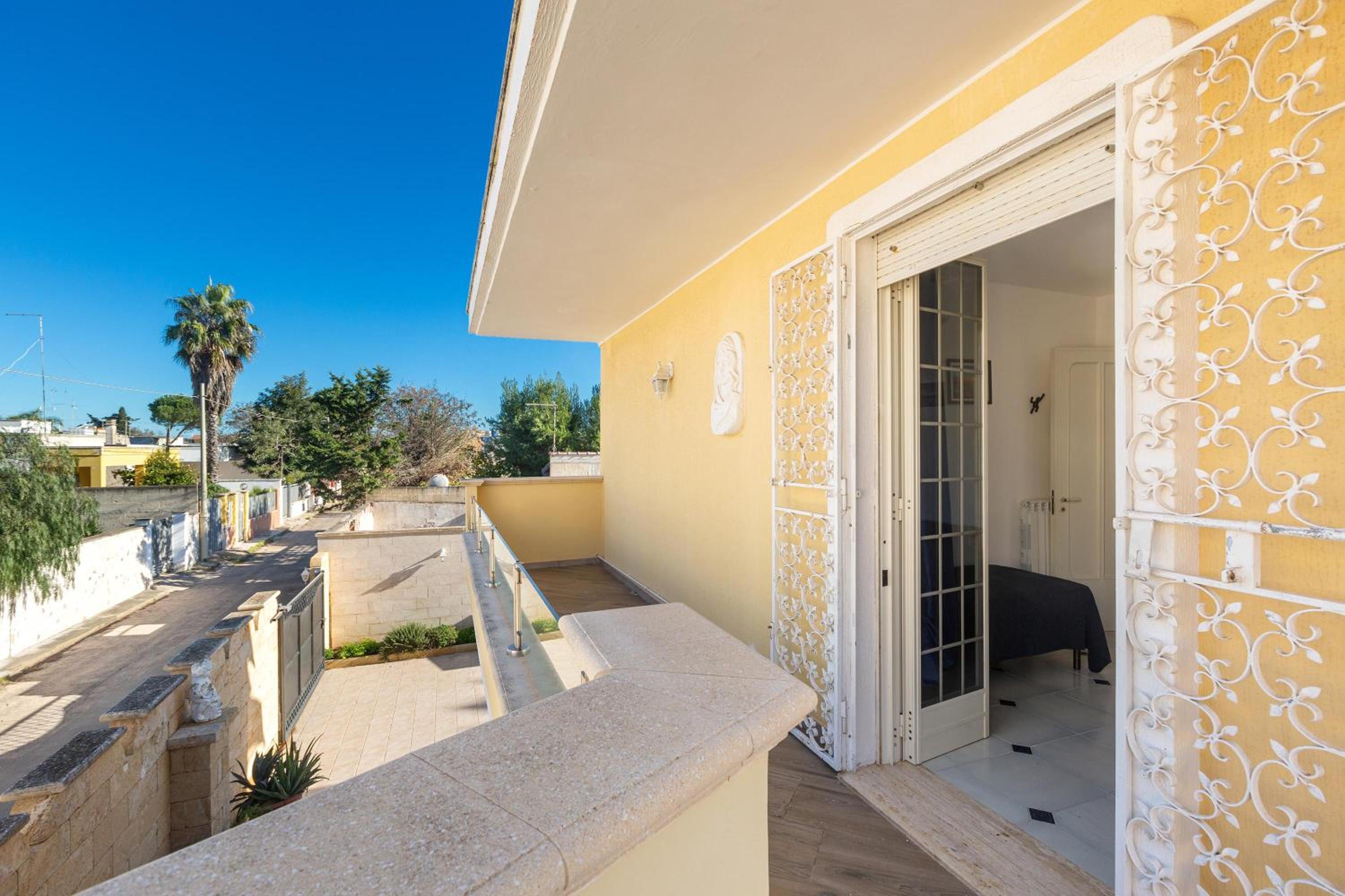 Three-Bedroom Villa photo 2