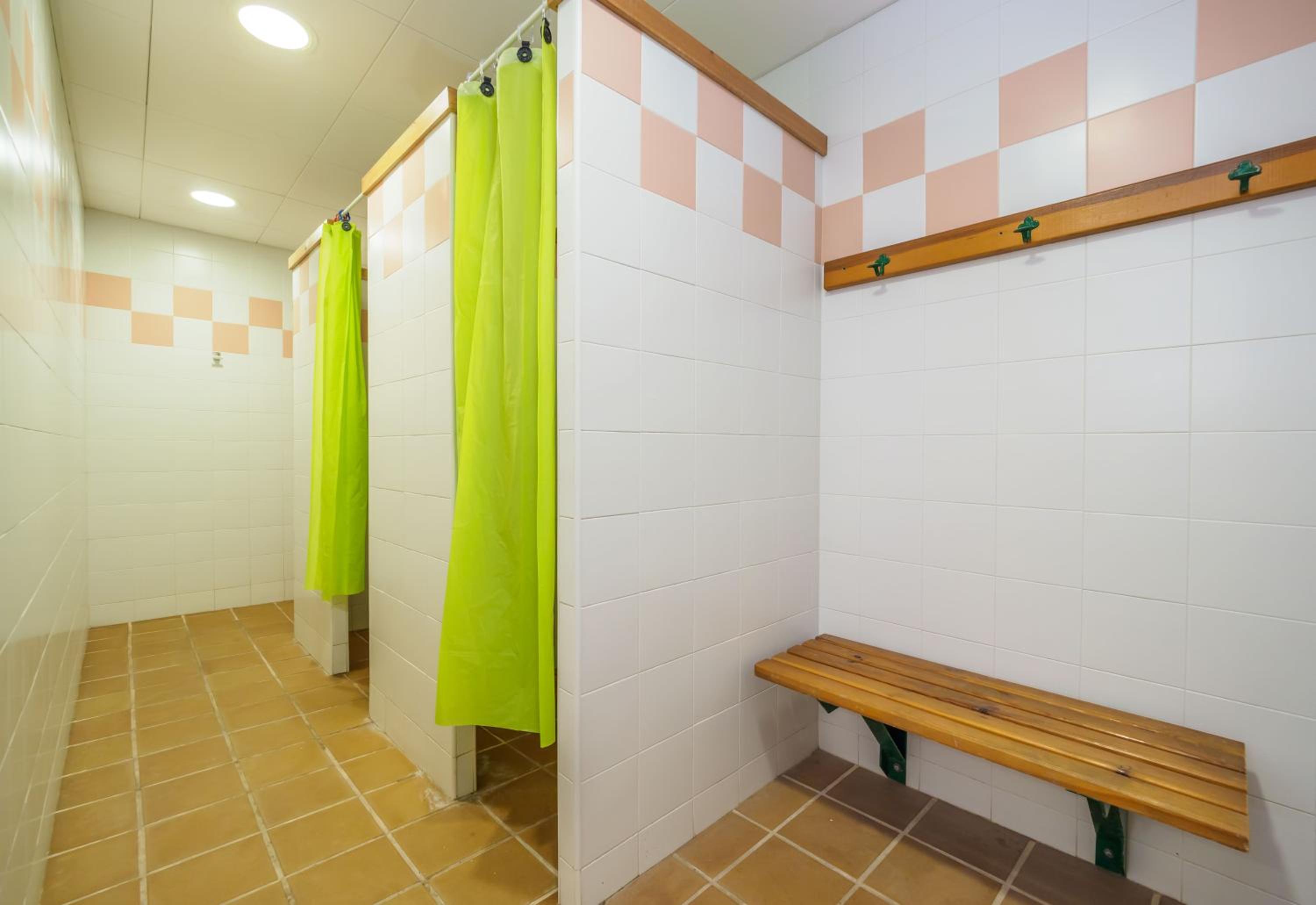 8-Bed Mixed Dormitory Room