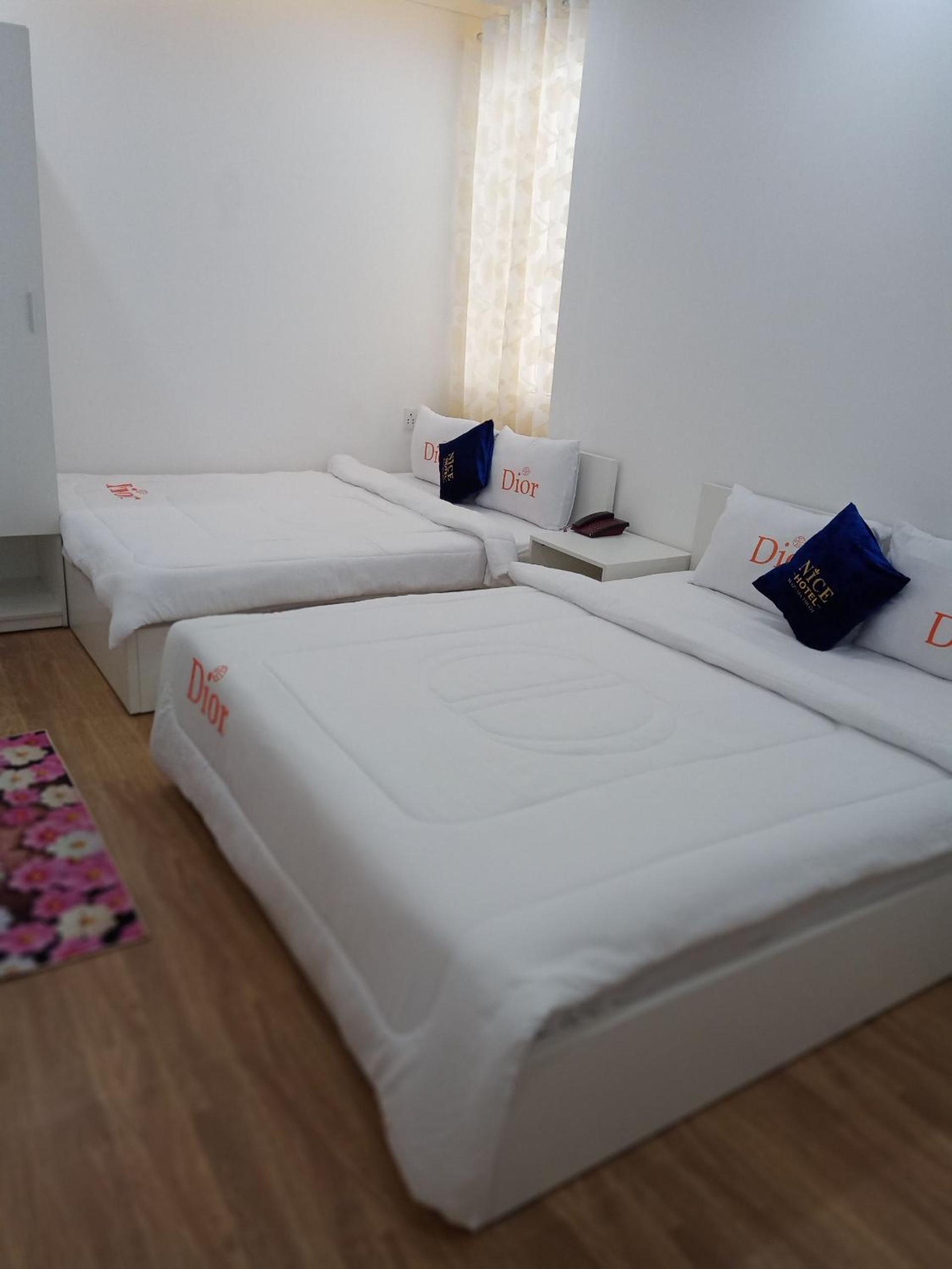 Quadruple Room - Photo 11