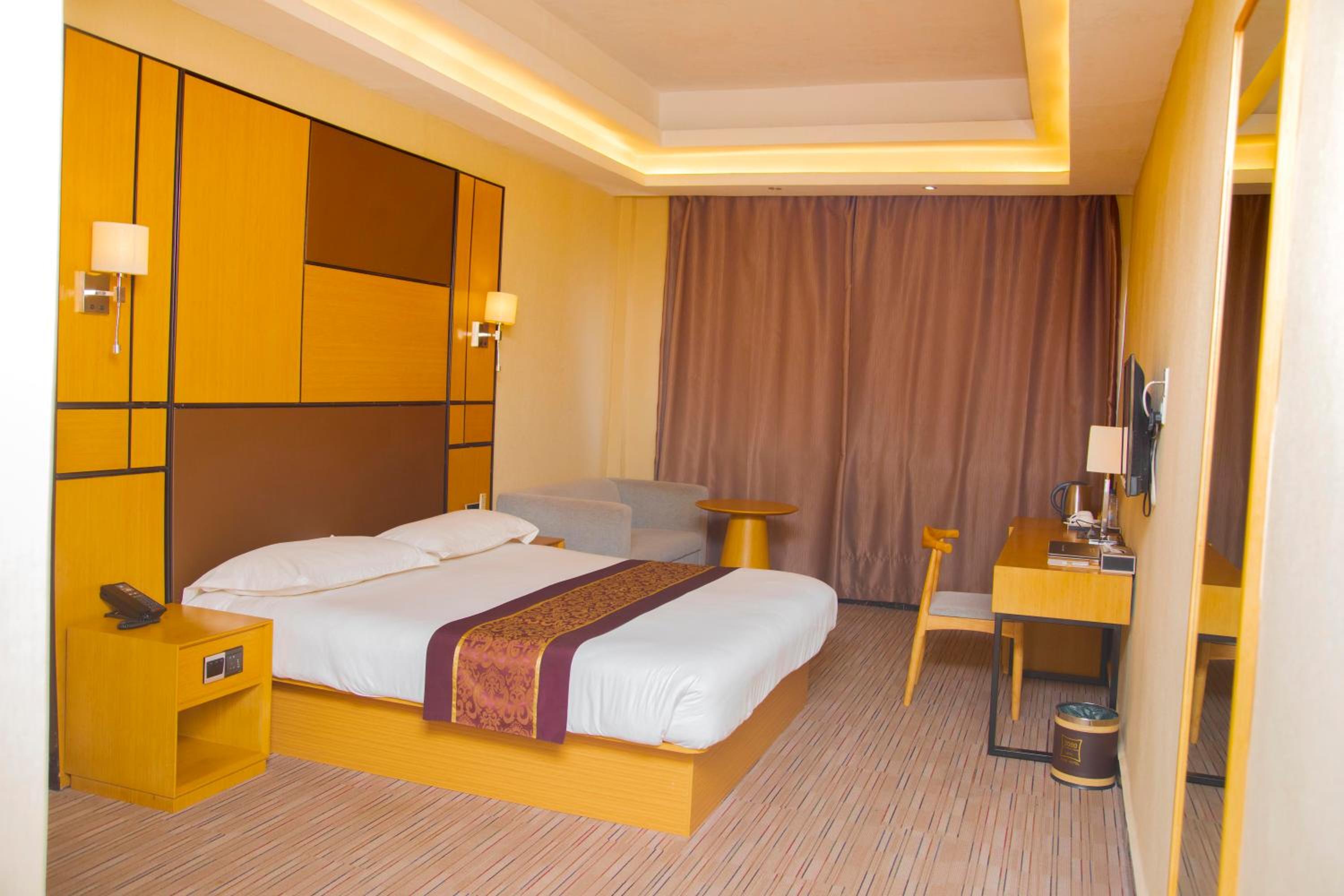 Deluxe King Room