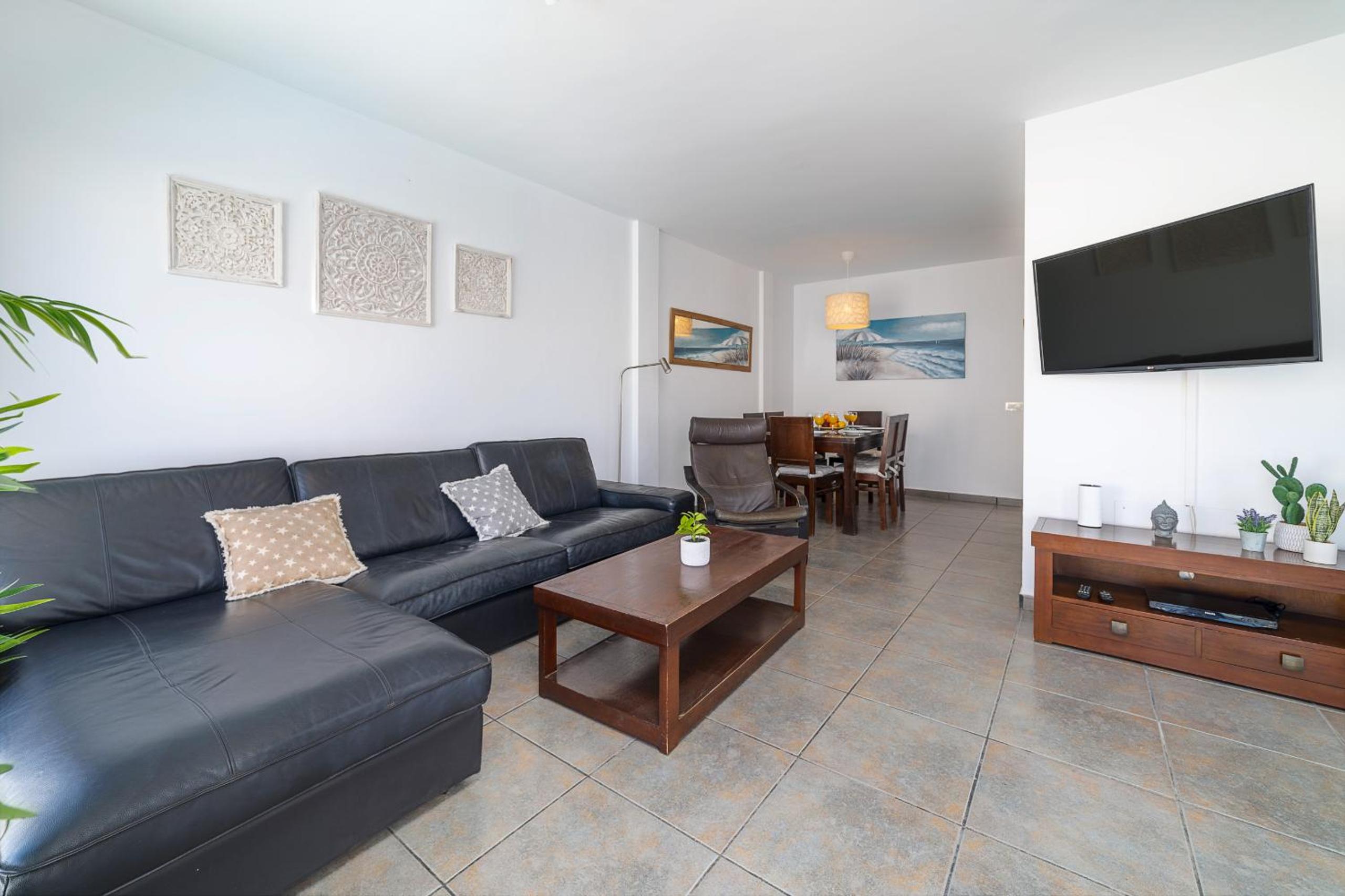 Three-Bedroom Villa photo 3