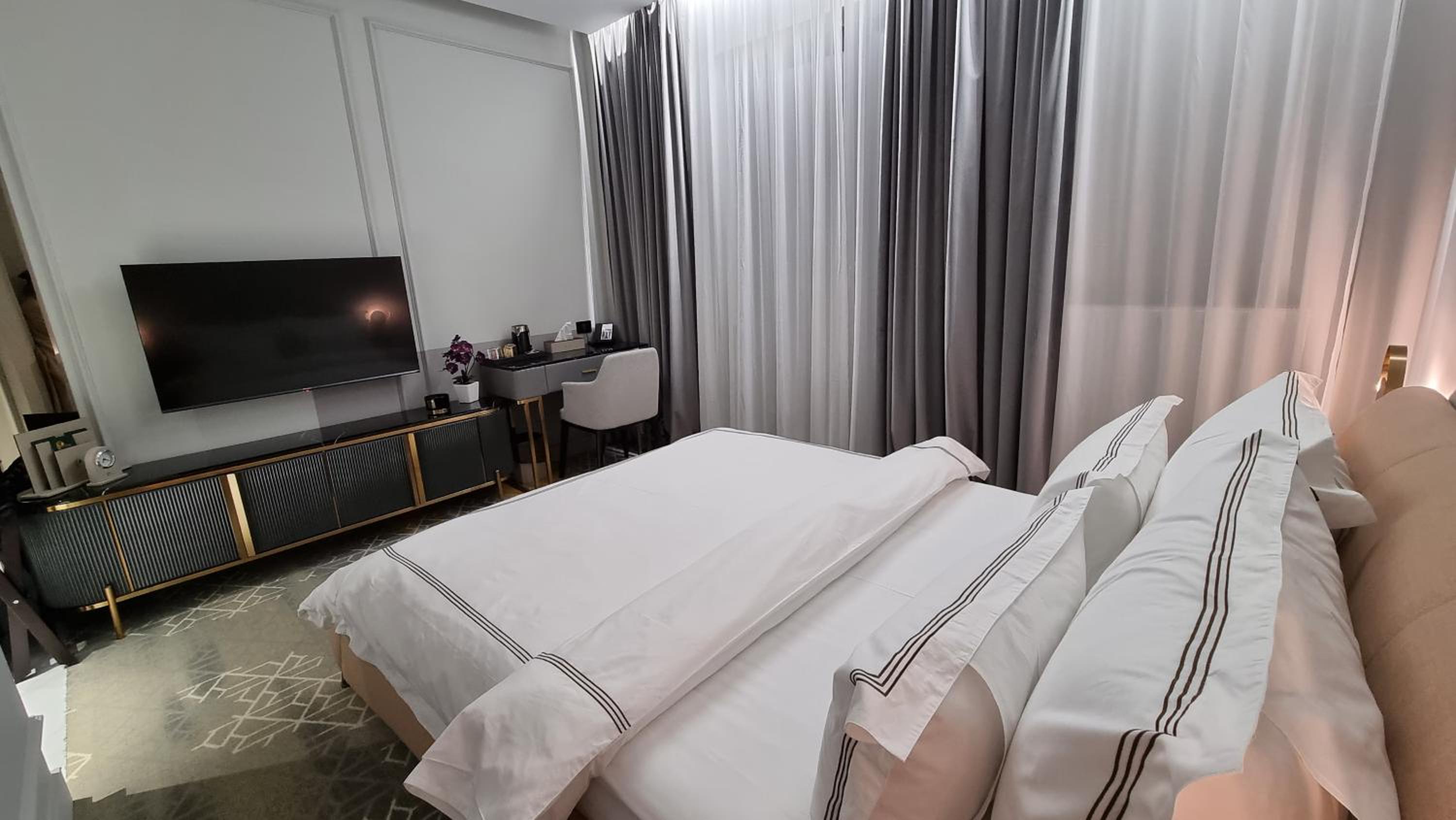 Standard Double Room - Photo 7
