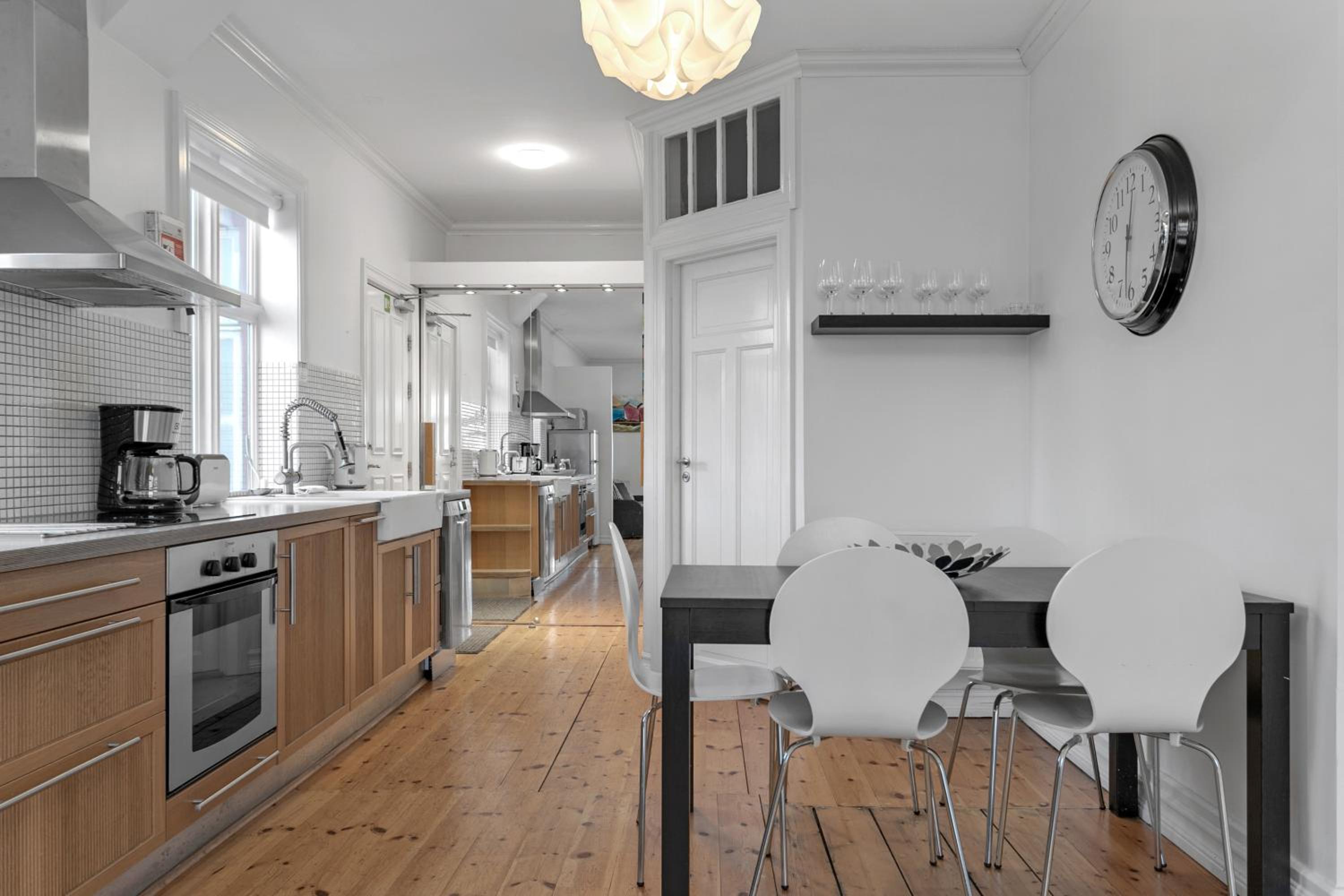 One-Bedroom Apartment - Photo 10