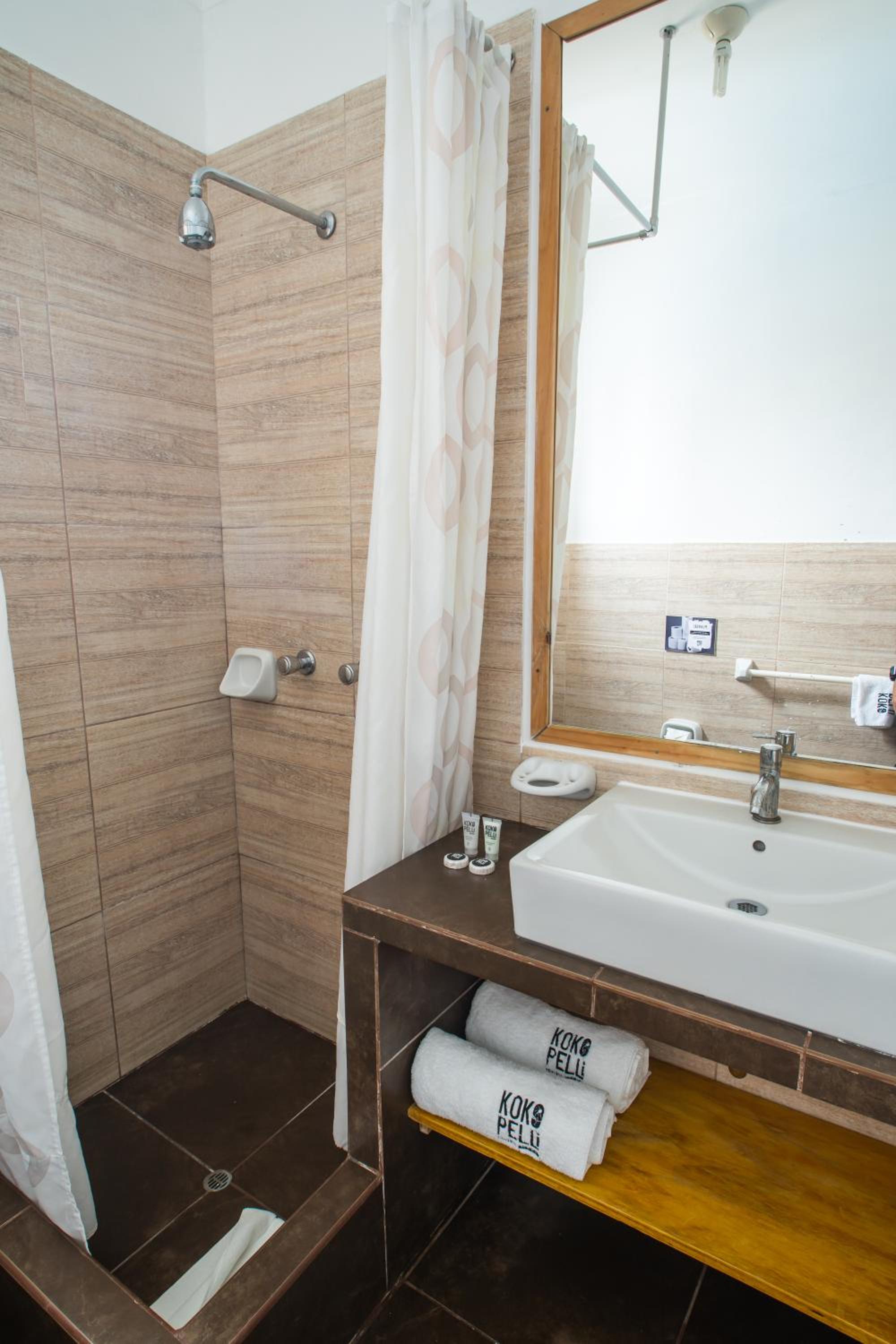 Standard Twin Room photo 2