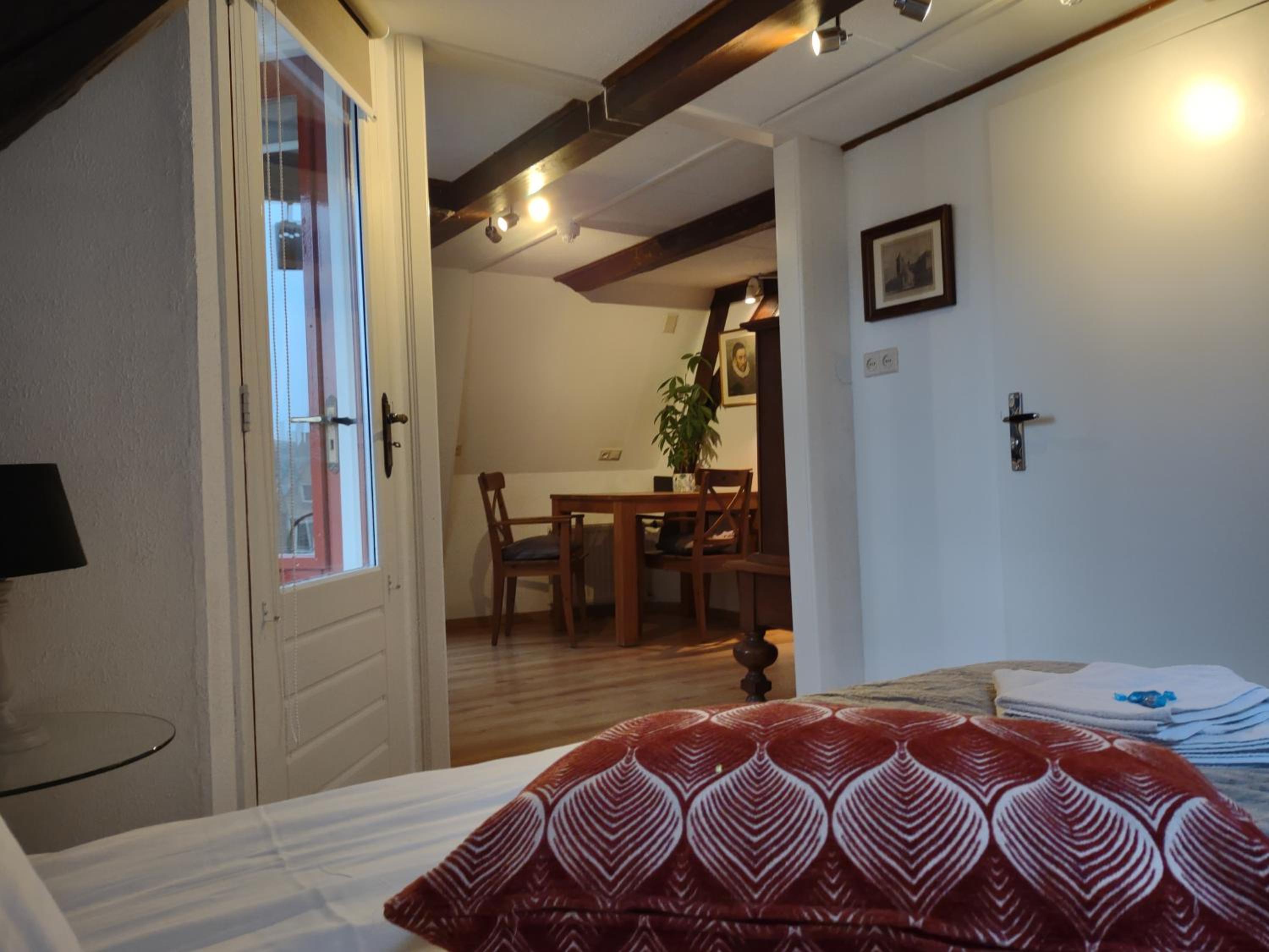 Deluxe Double Room - Photo 18
