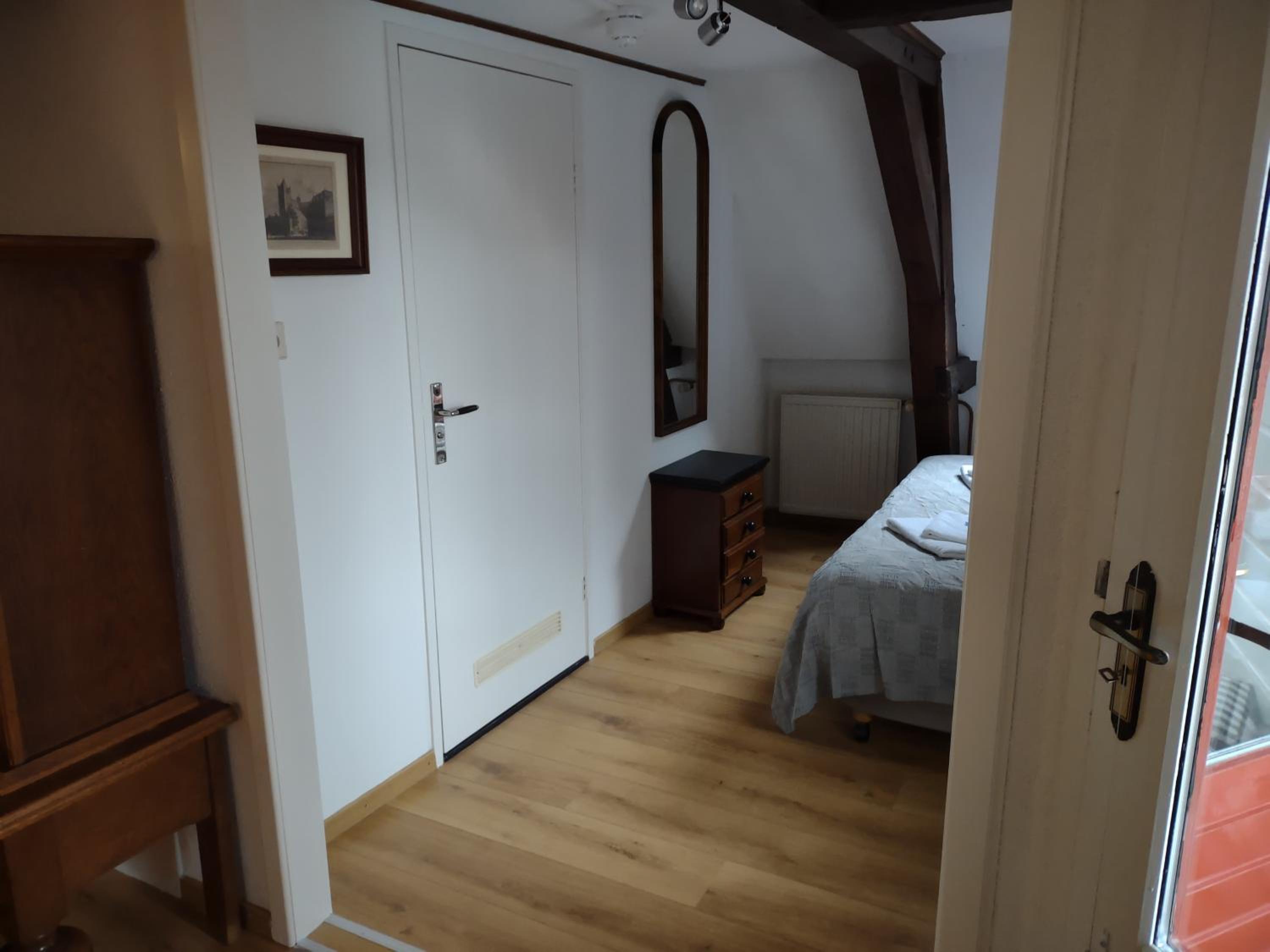 Deluxe Double Room - Photo 19