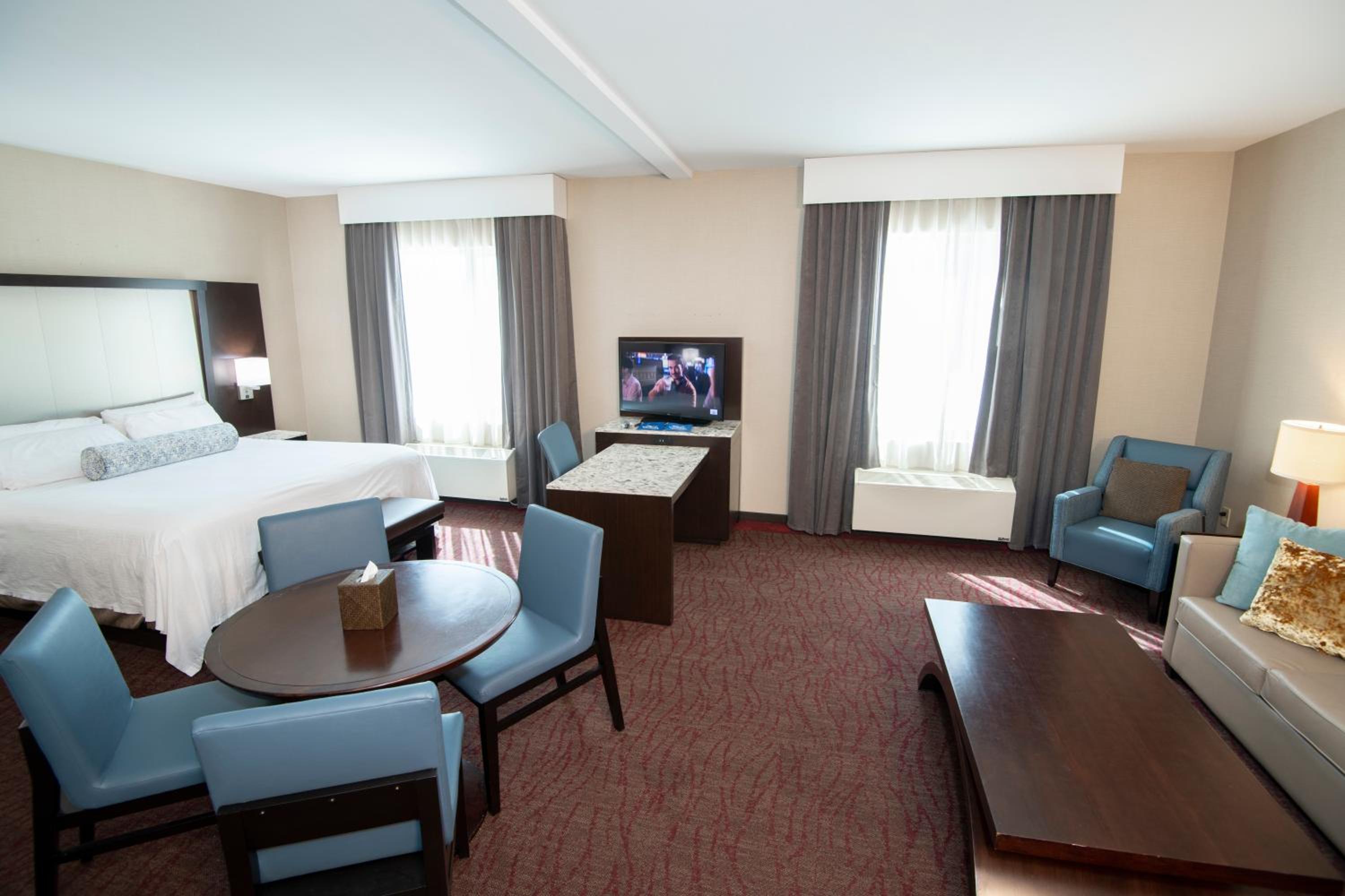 One-Bedroom Suite