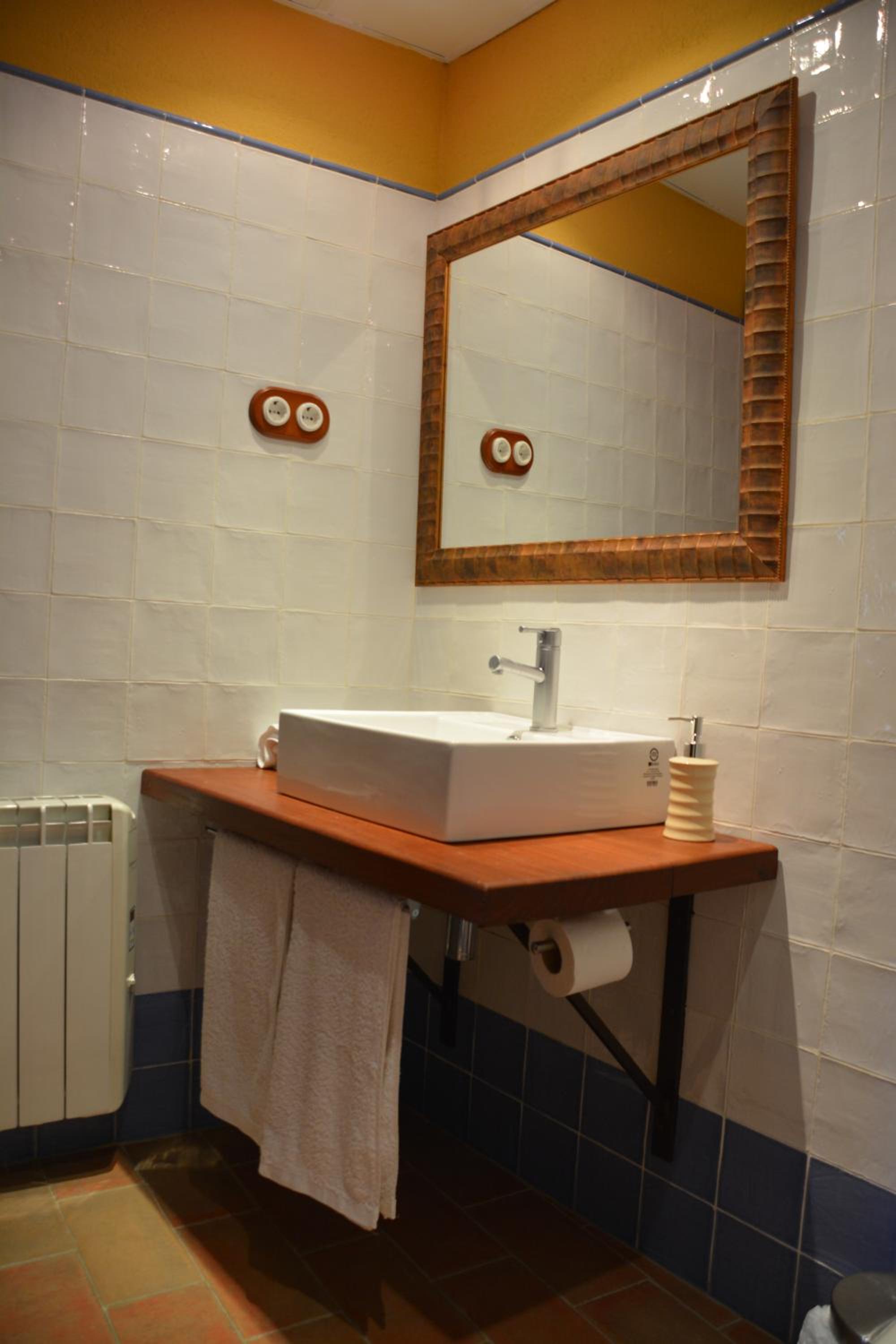 One-Bedroom Apartment - Photo 10
