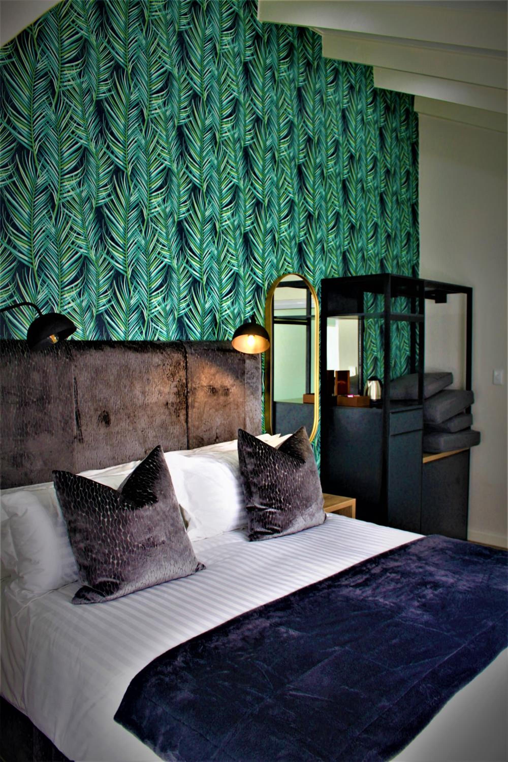 Standard King Room photo 1