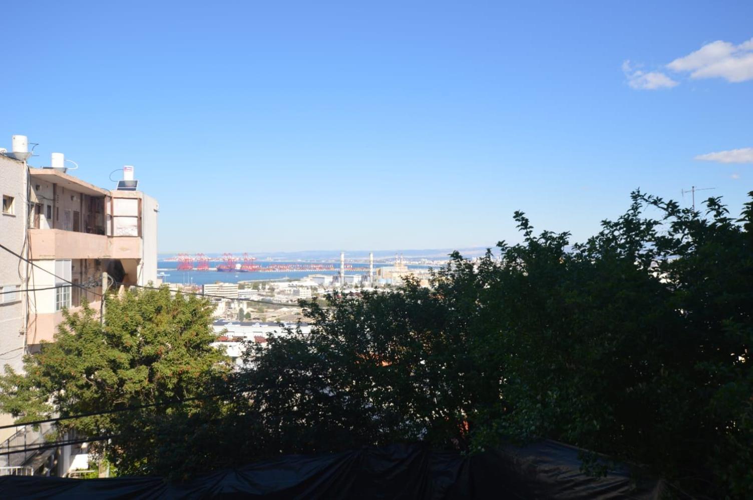 Studio Apartment with Balcony  - Photo 2