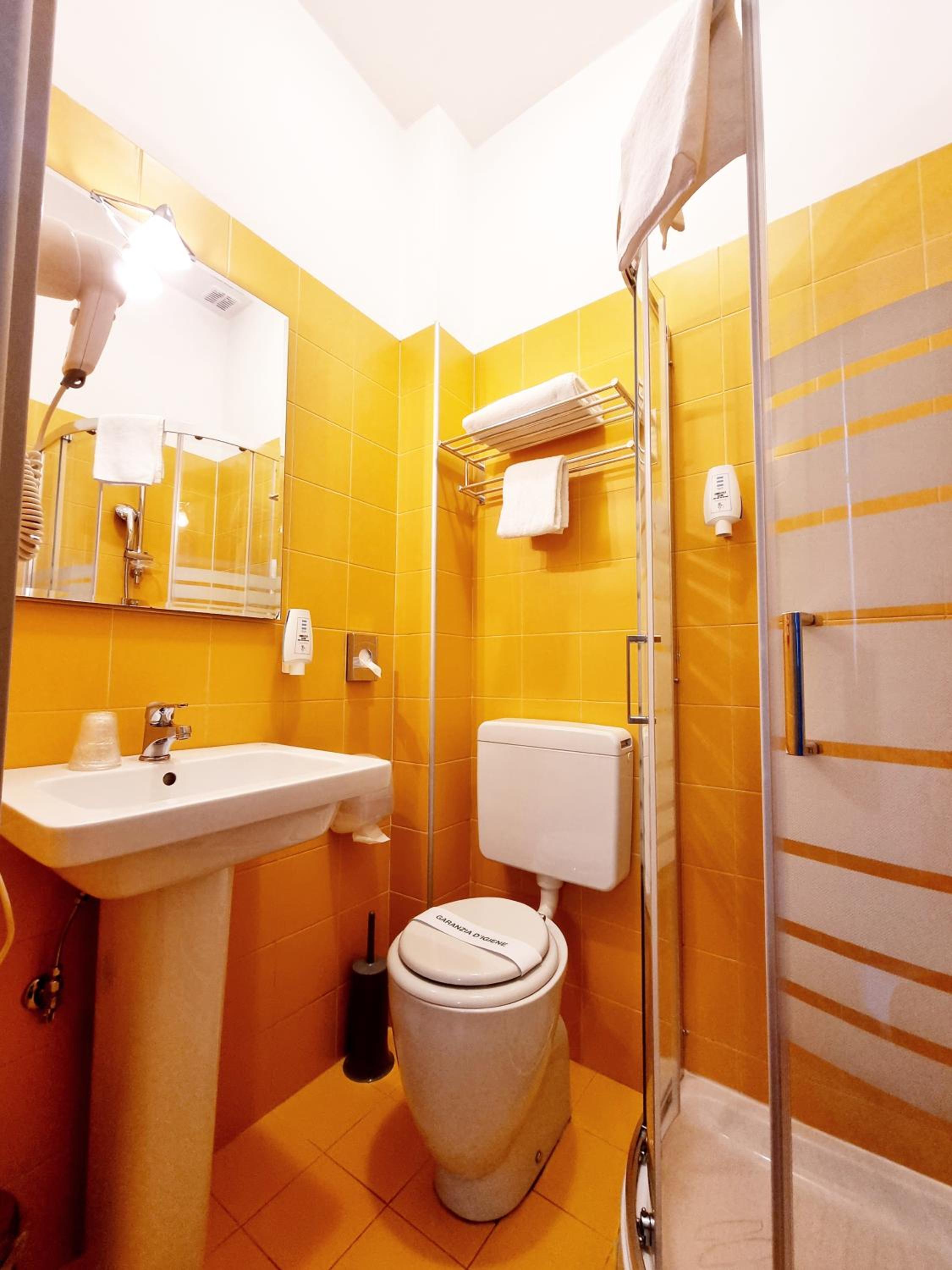 Single Room photo 3