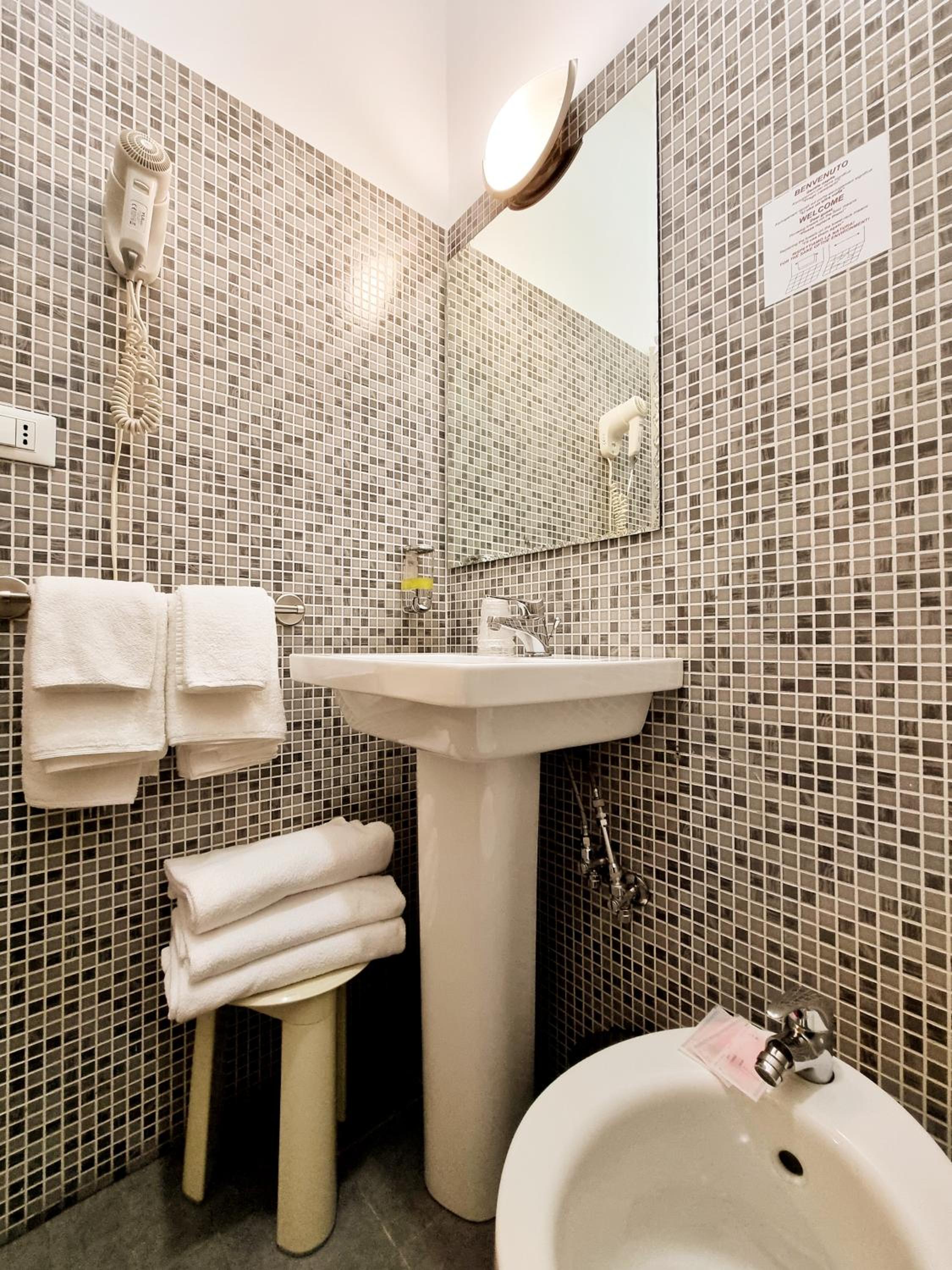Triple Room - Photo 3