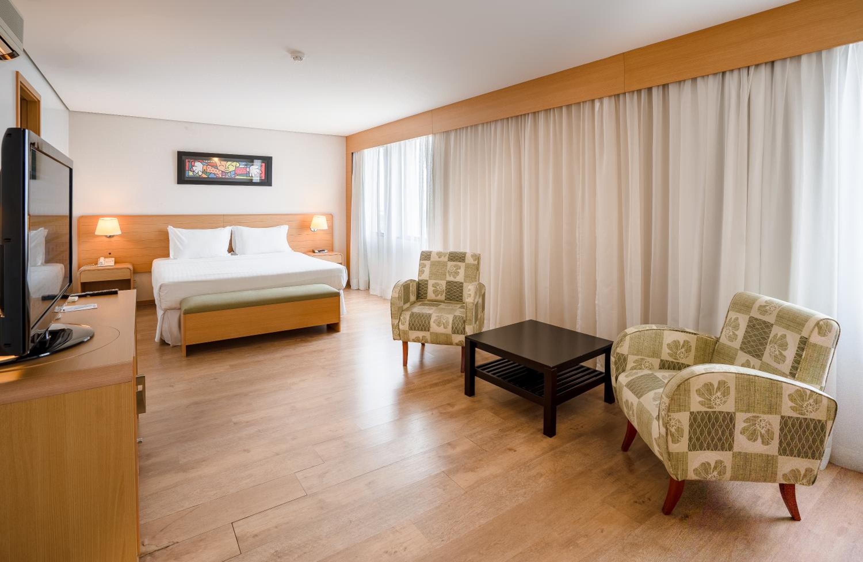 Premium King Room - Photo 1