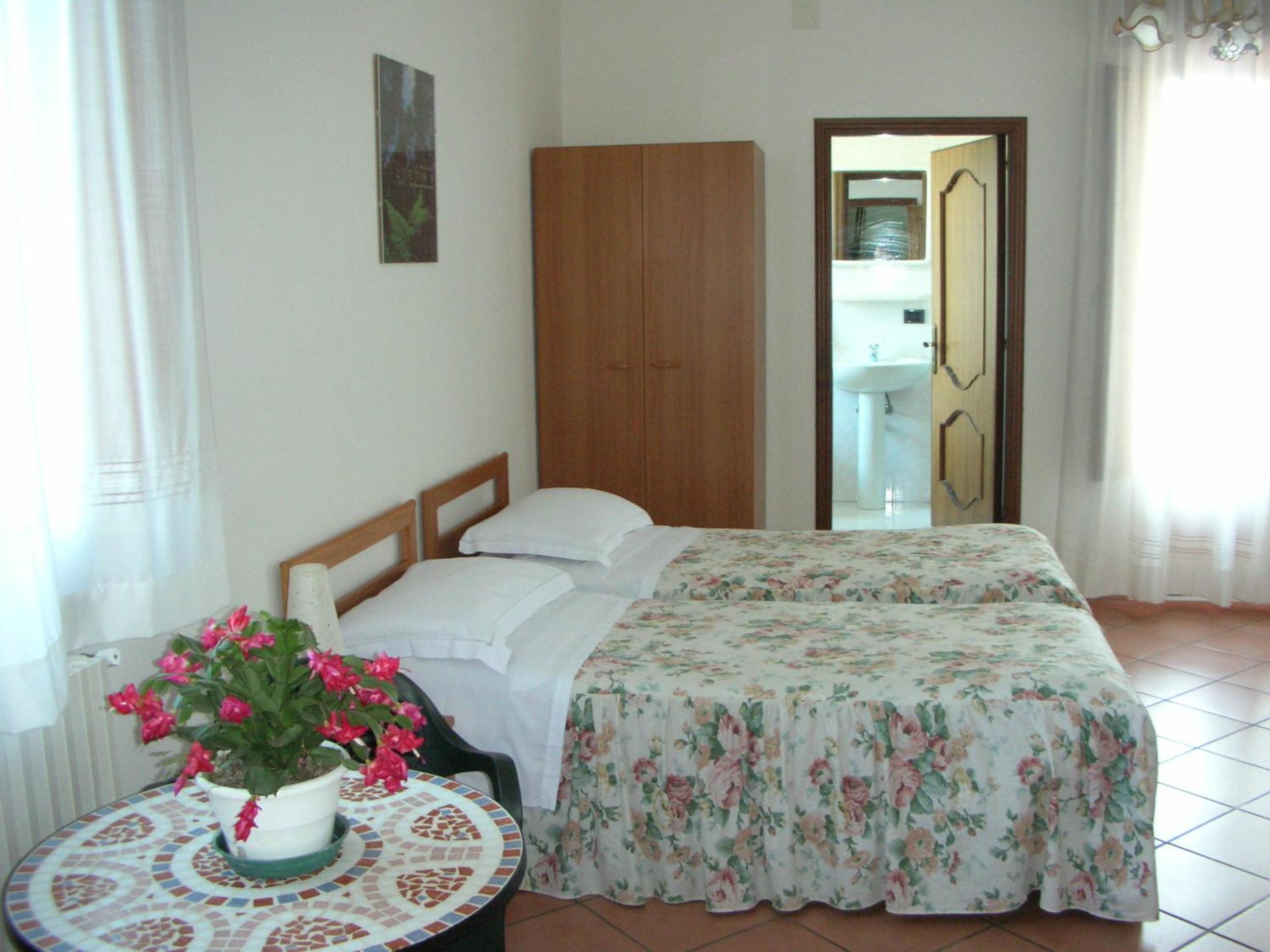 Twin Room photo 2