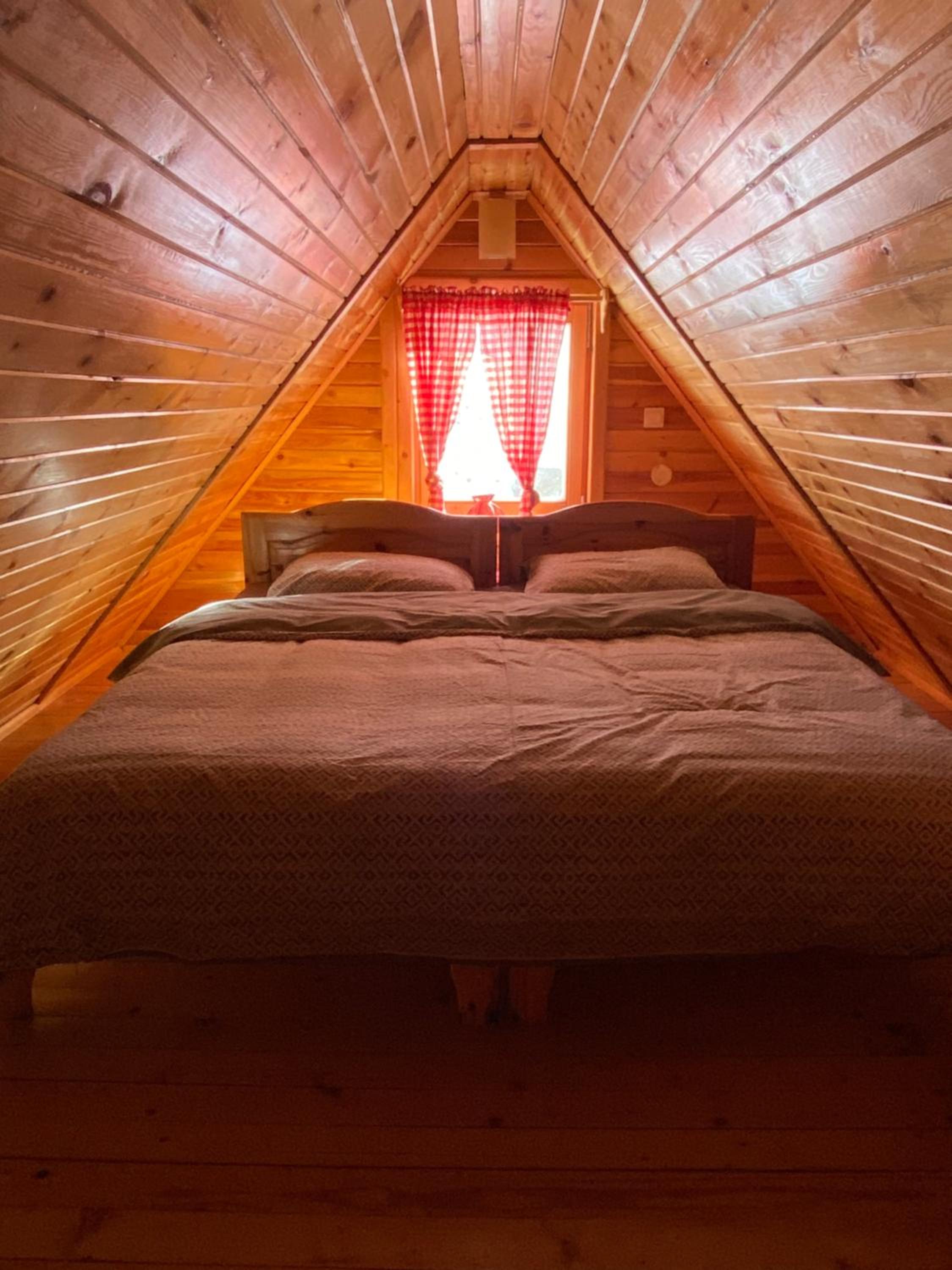 One-Bedroom House photo 1
