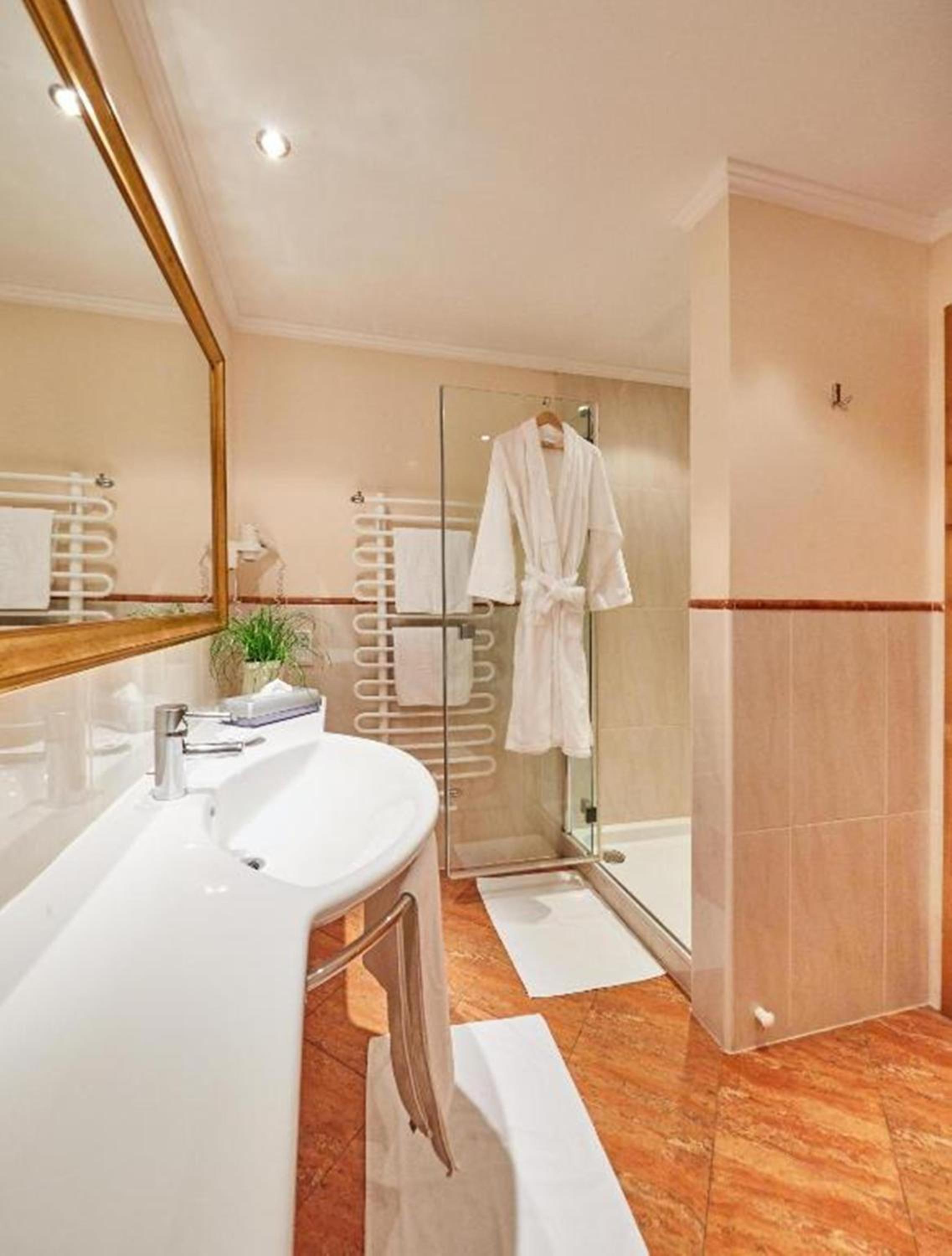 Luxury Studio with Infrared Cabin - Photo 4