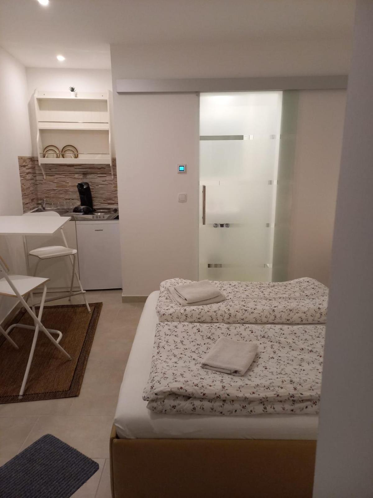 Double Room - Disability Access - Photo 3