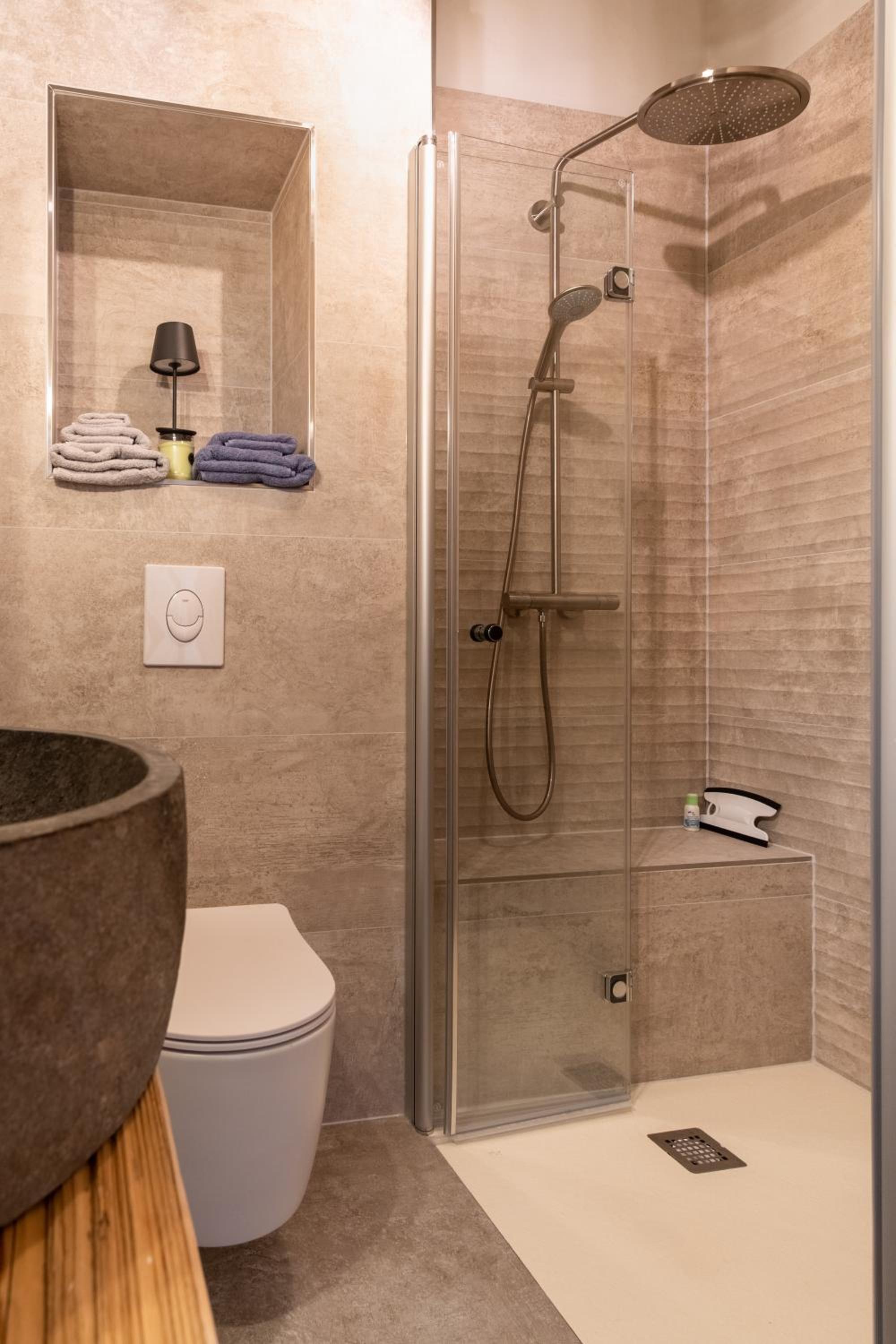 Deluxe Double or Twin Room photo 2