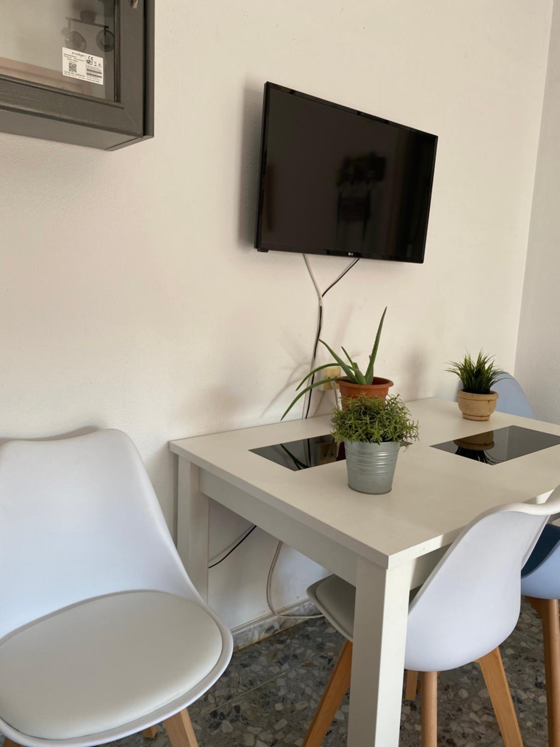 Three-Bedroom Apartment - Photo 7