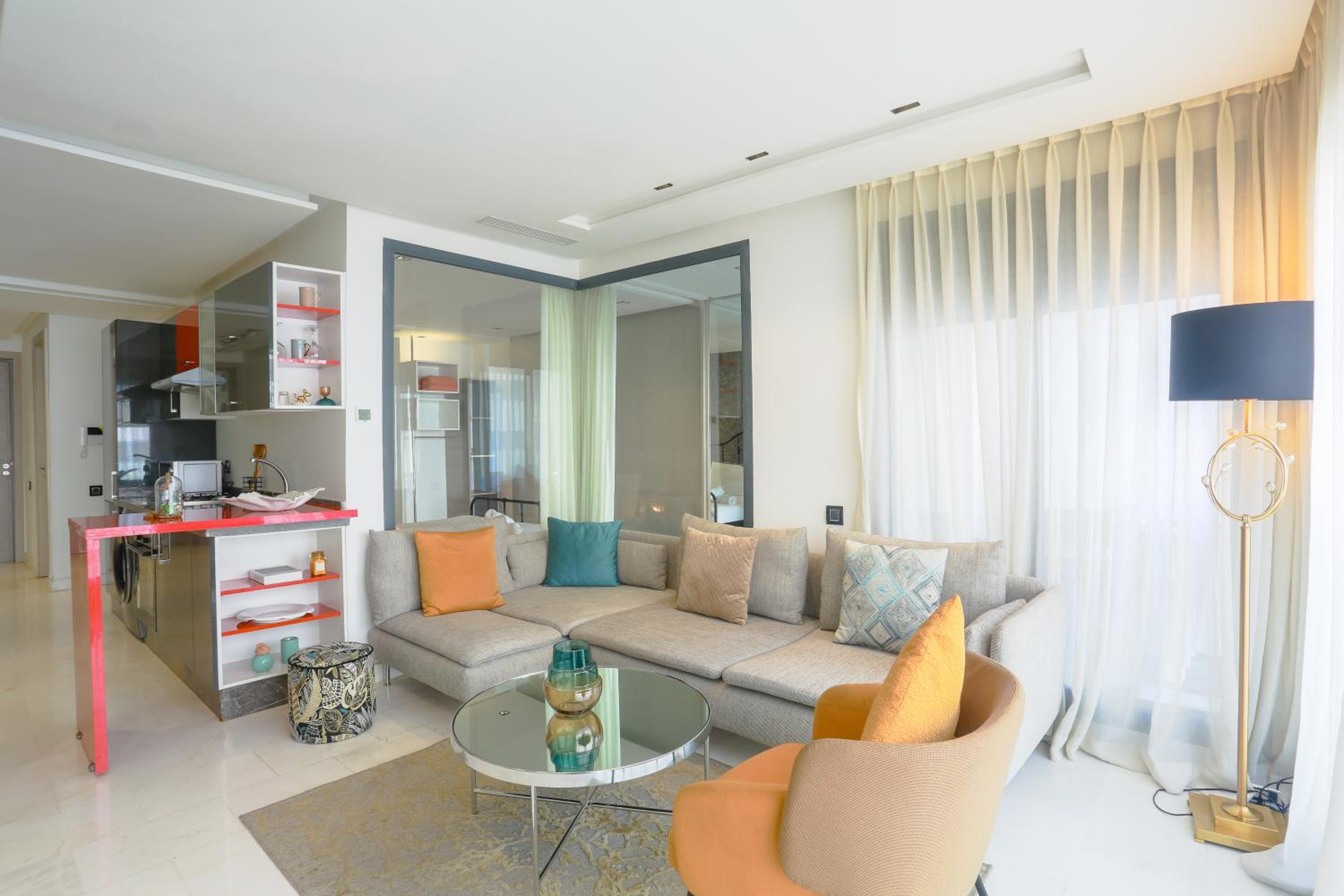 One-Bedroom Apartment - Photo 2