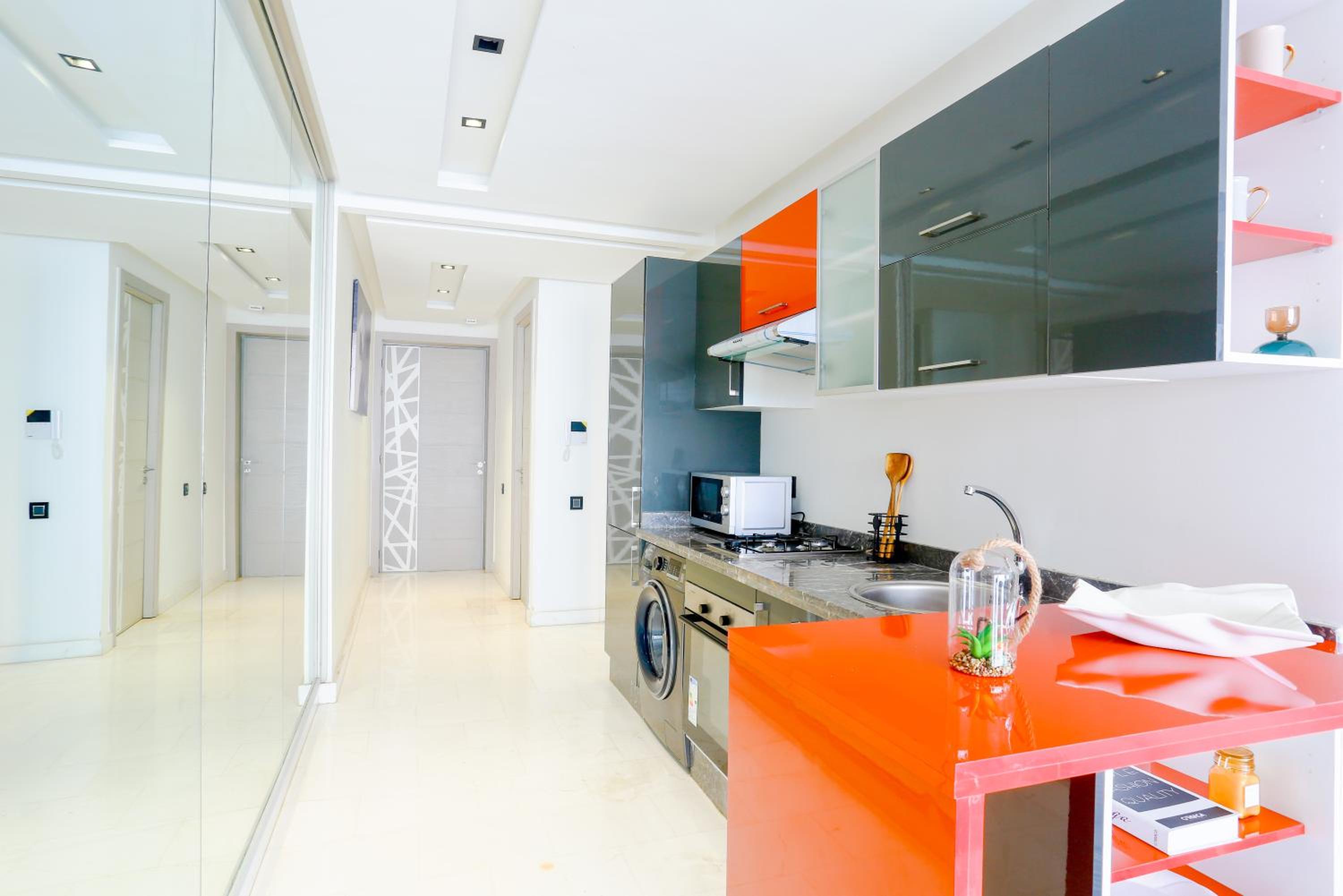 One-Bedroom Apartment - Photo 4