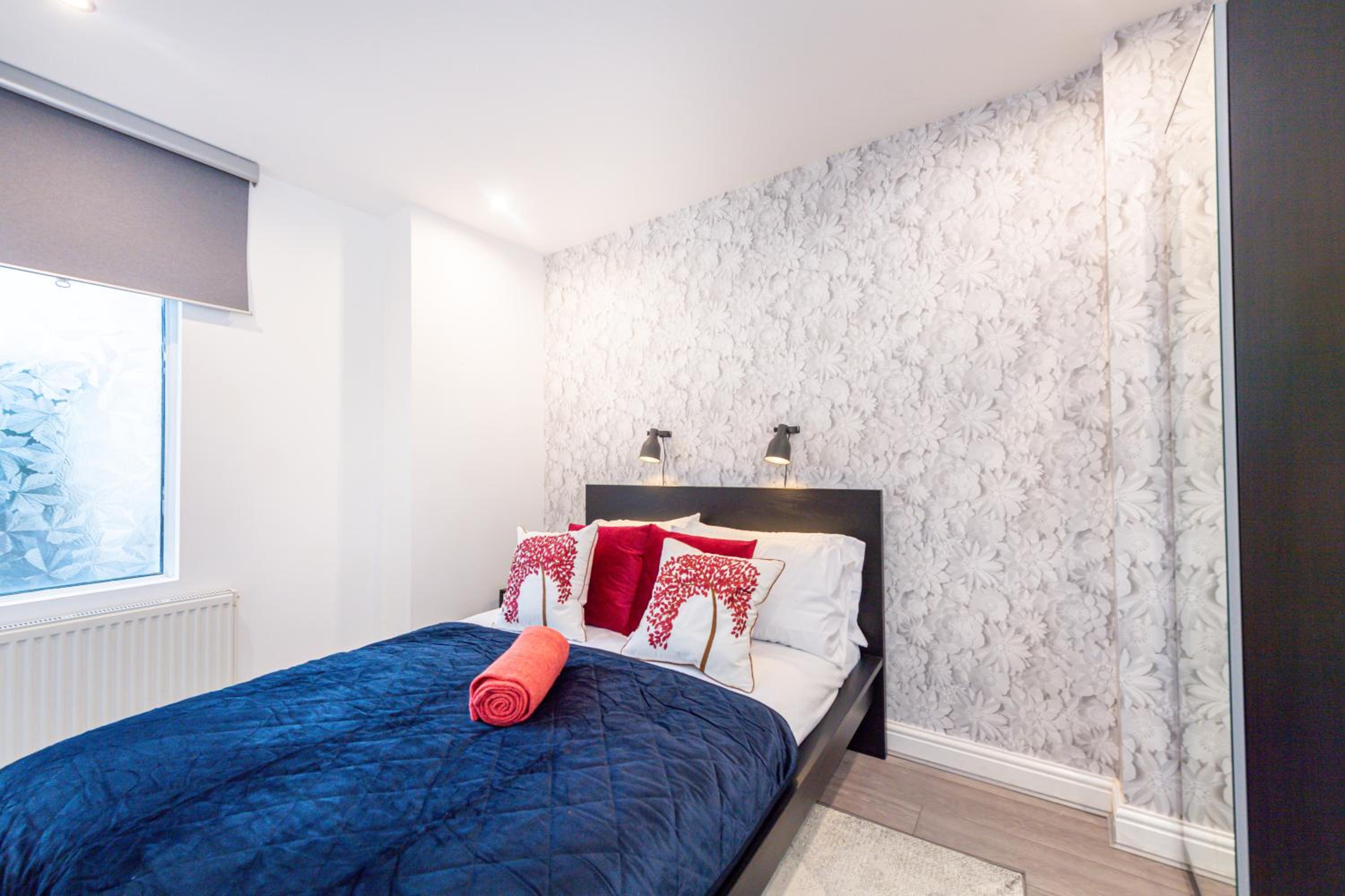 One-Bedroom Apartment - Photo 30