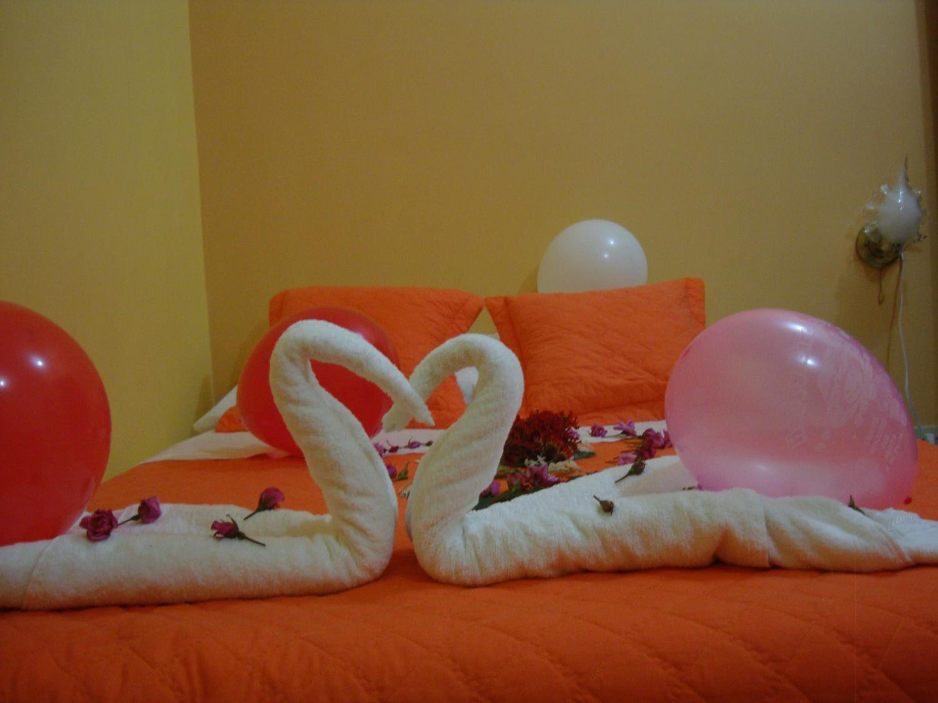 Quadruple Room with Private Bathroom - Photo 7